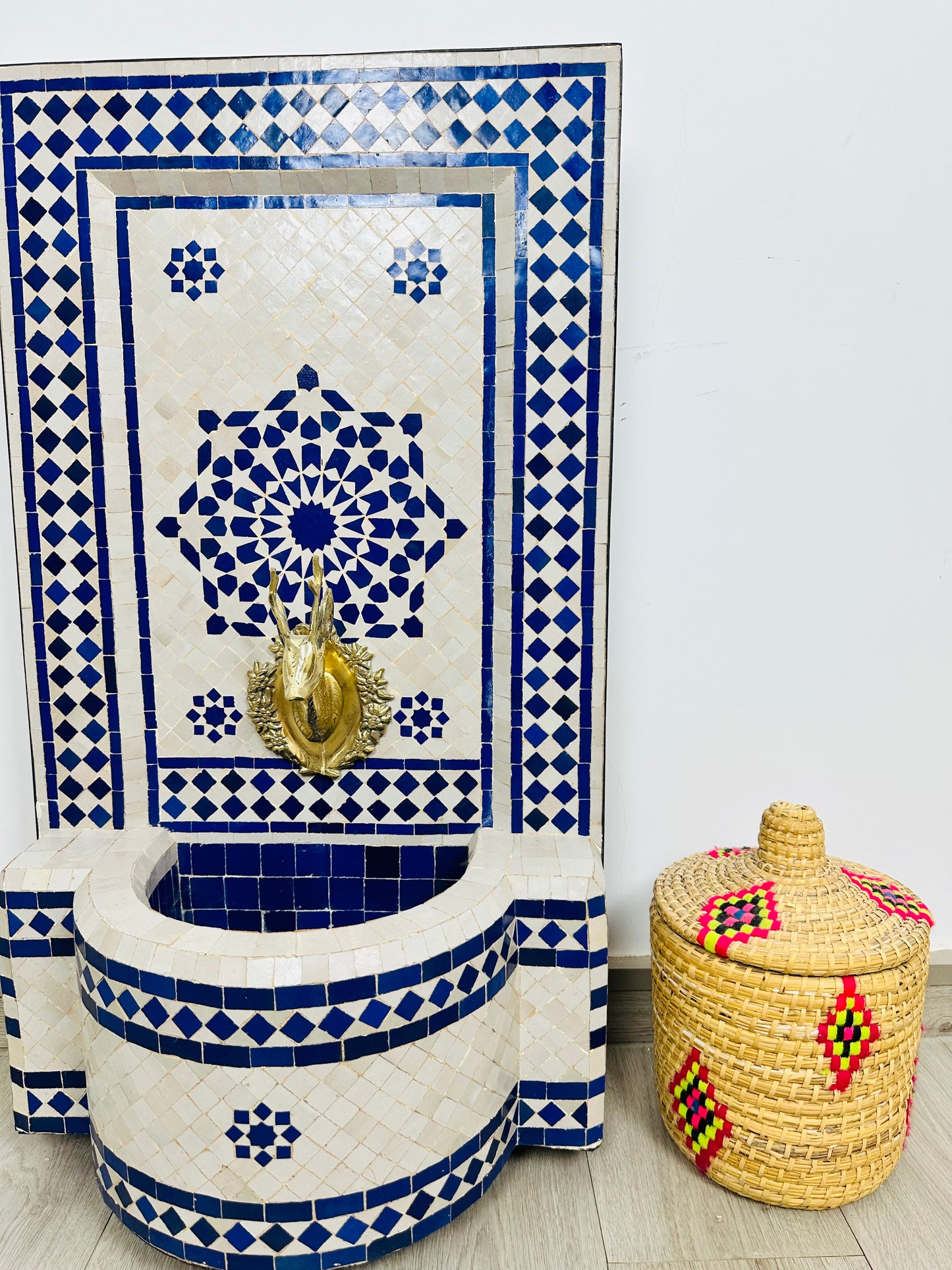 Handcrafted Moroccan Zellige Fountain – A Timeless Masterpiece