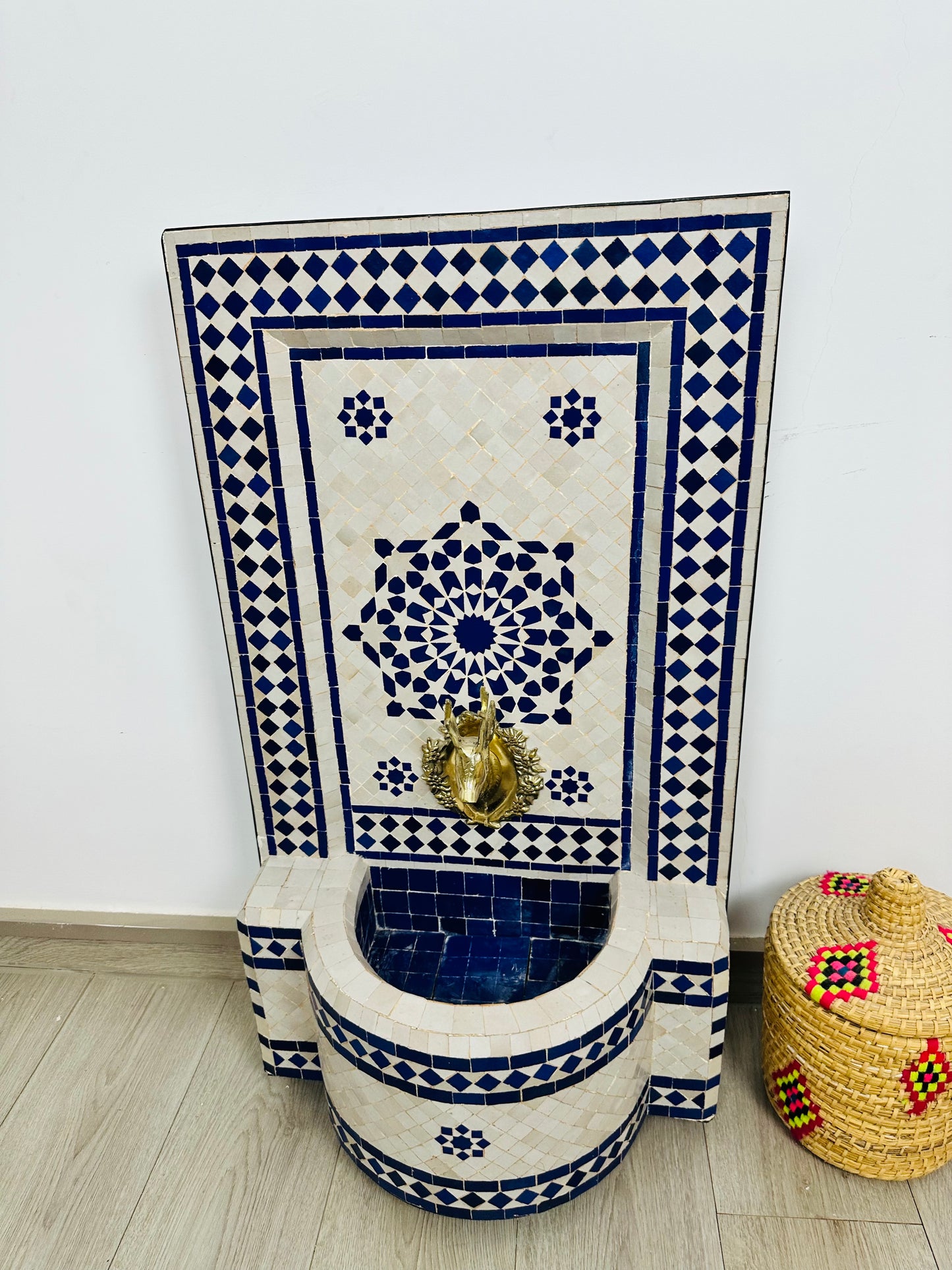 Handcrafted Moroccan Zellige Fountain – A Timeless Masterpiece