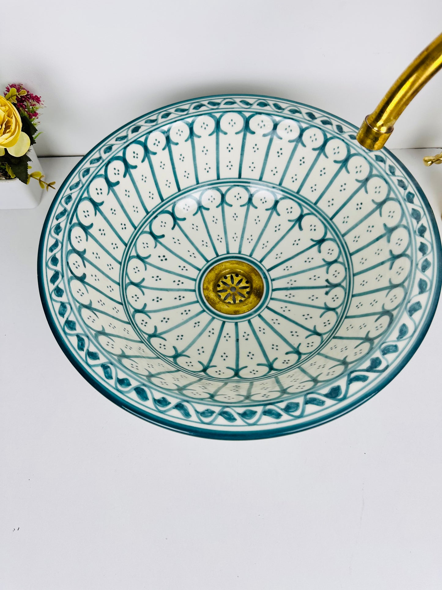 Oceanic Hues: Handcrafted Ceramic Sink in Ocean-Inspired Color