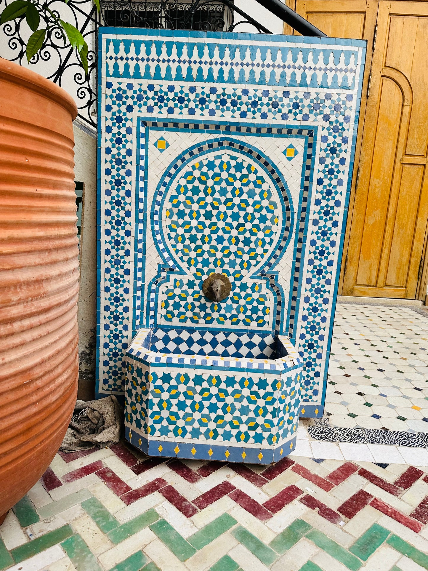 Moroccan Zellige Fountain Sky blue
