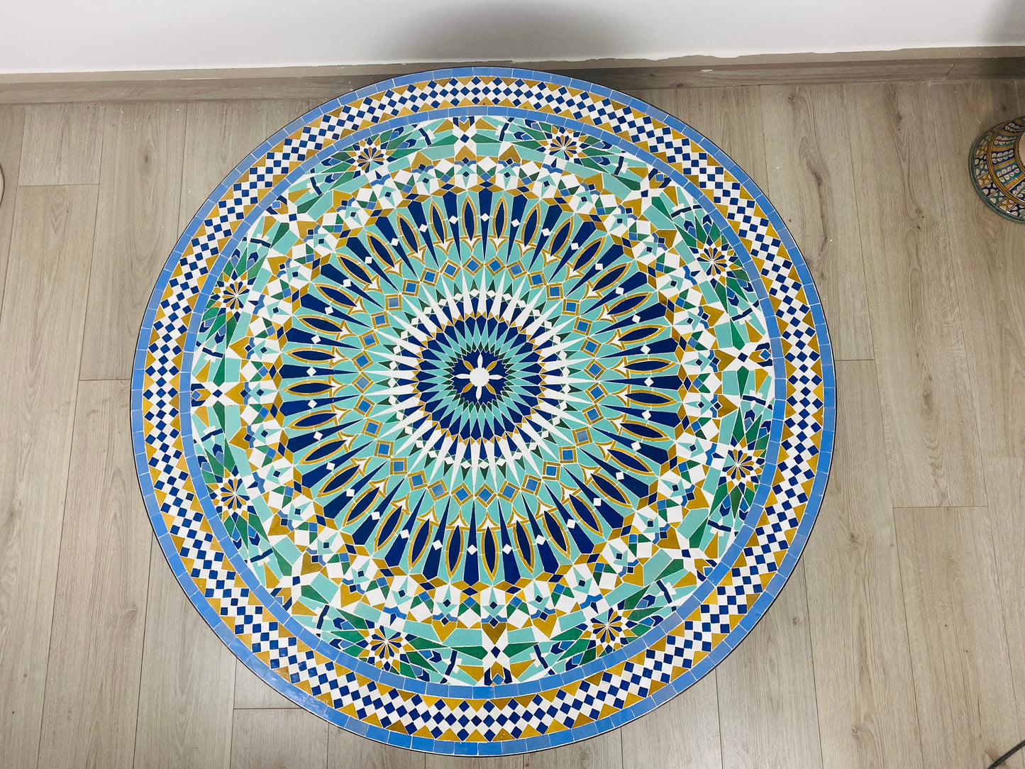Handmade Mandala Zellige Mosaic Dining Table – Radiant Starburst Elegance