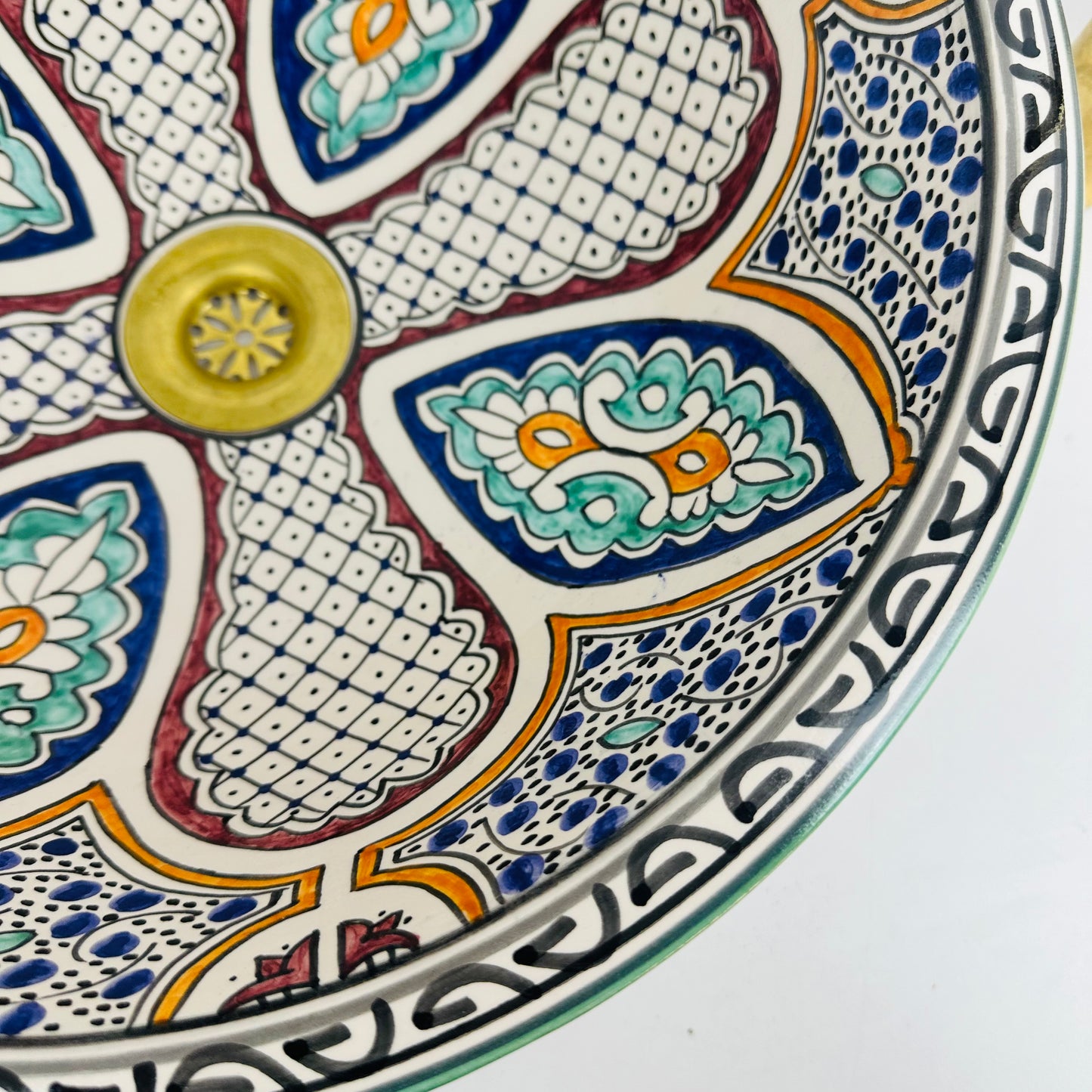 Versatile Harmony: Handcrafted Ceramic Sink with Diverse Shapes, Designs, and Colors