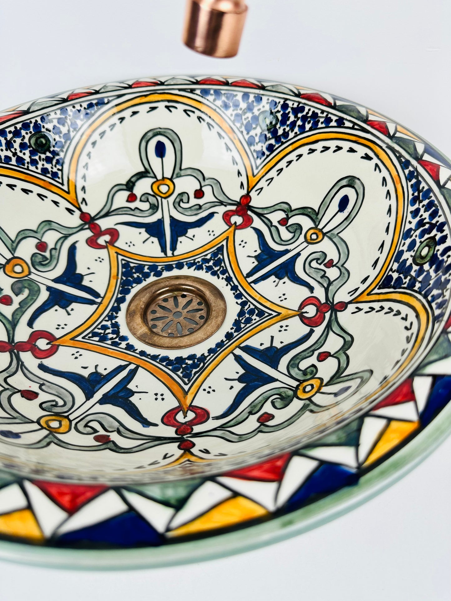 Moroccan Charm: Handcrafted Ceramic Sink with Intricate Moroccan-Inspired Design