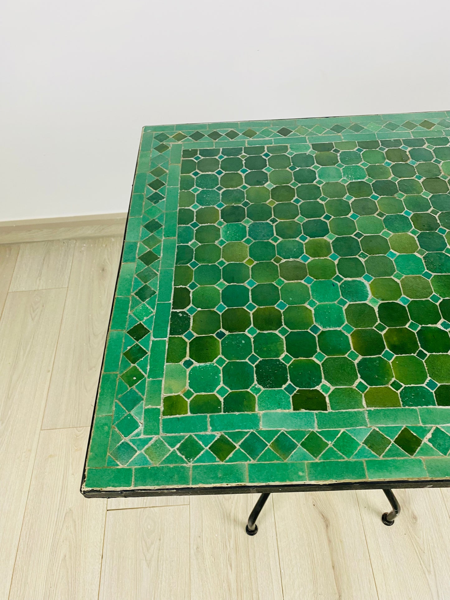 Handmade Moroccan Zellige Mosaic Table – Deep Emerald Green