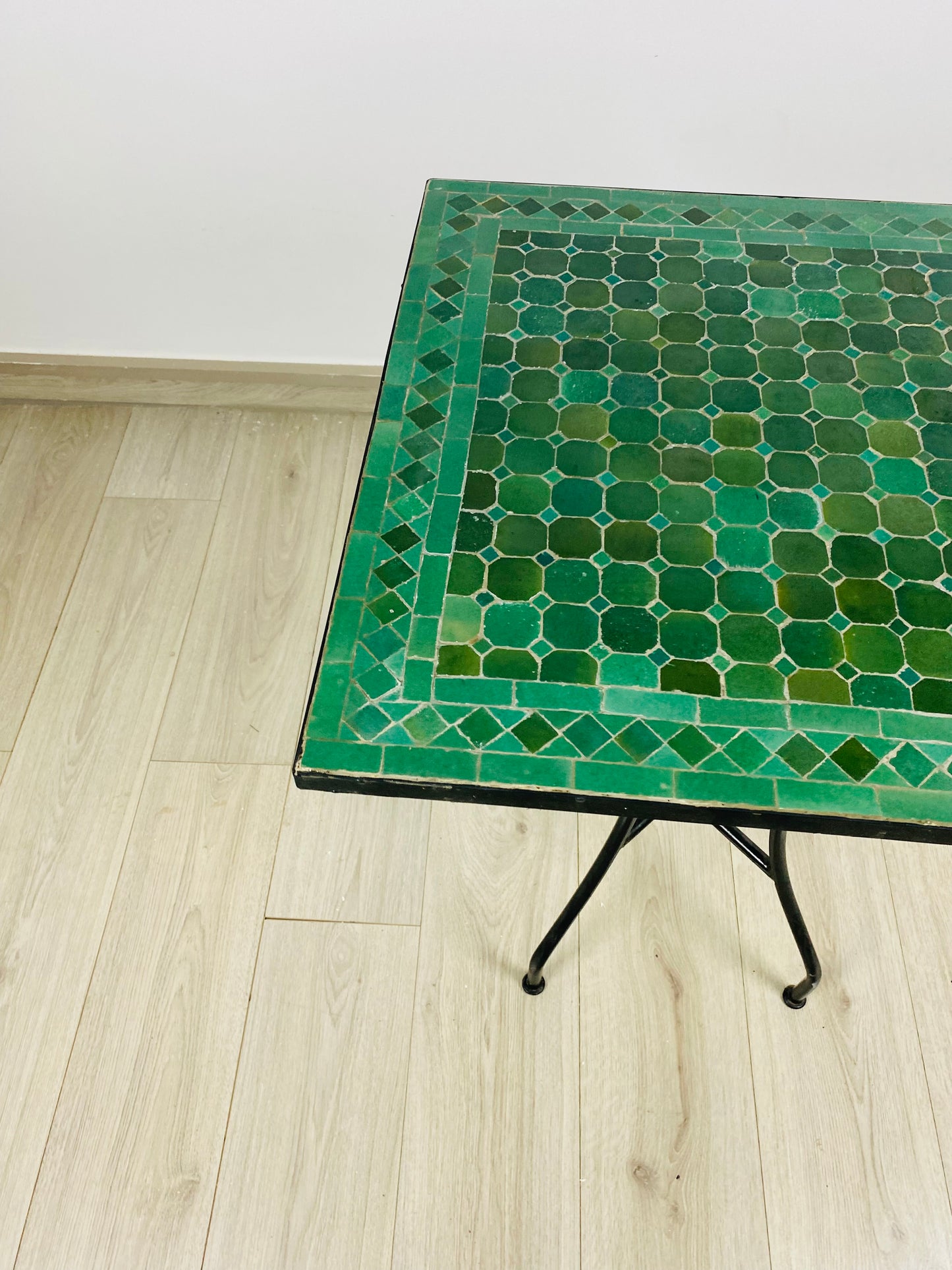 Handmade Moroccan Zellige Mosaic Table – Deep Emerald Green