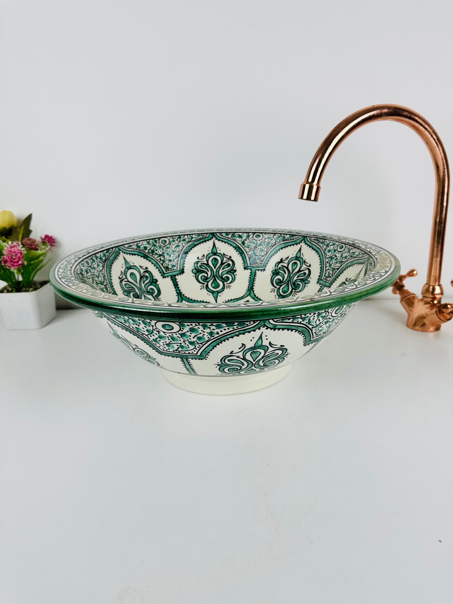 Moroccan Meadow: Handcrafted Ceramic Sink with Traditional Green Moroccan Design