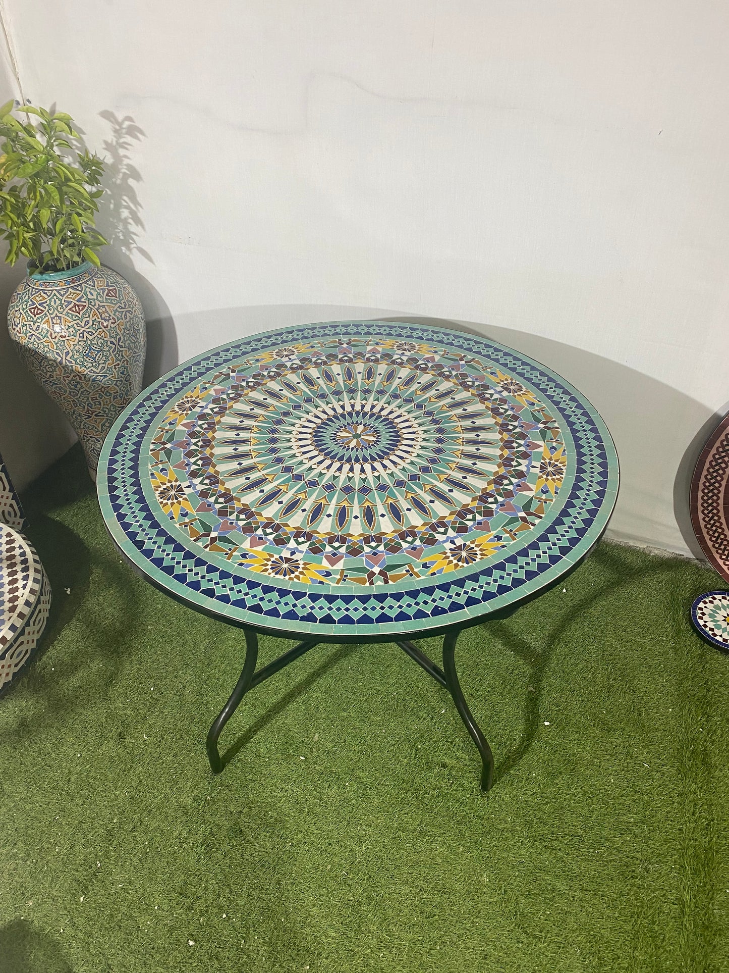 Exquisite Moroccan Mosaic Table – Handcrafted Masterpiece