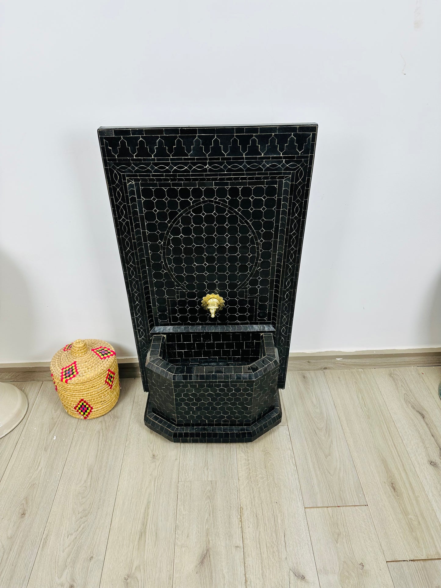 Handcrafted Moroccan Zellige Fountain – Elegant Black Edition
