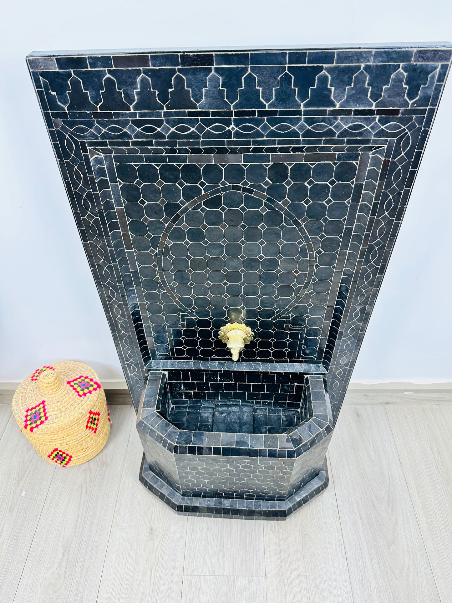 Handcrafted Moroccan Zellige Fountain – Elegant Black Edition