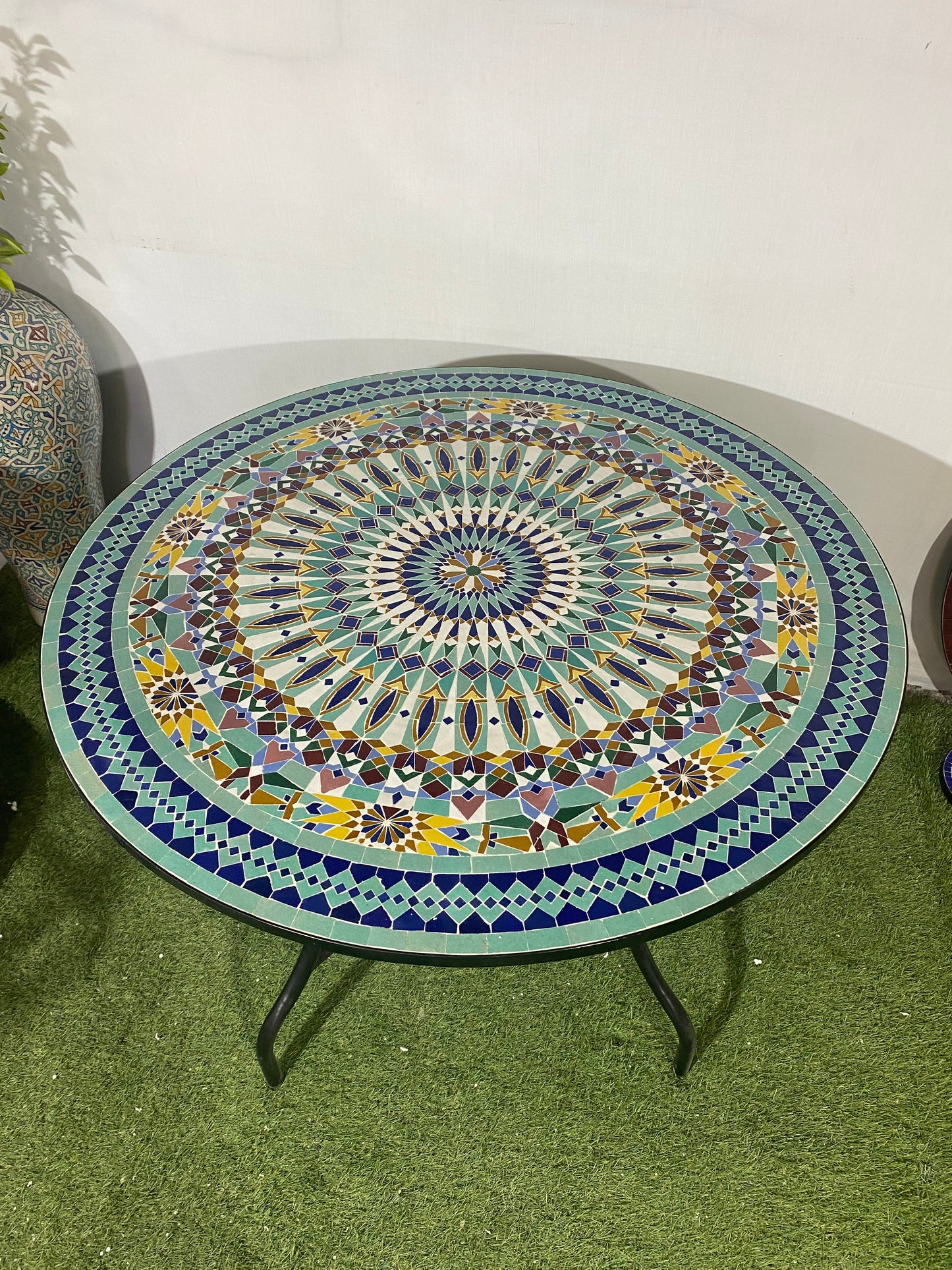 Exquisite Moroccan Mosaic Table – Handcrafted Masterpiece