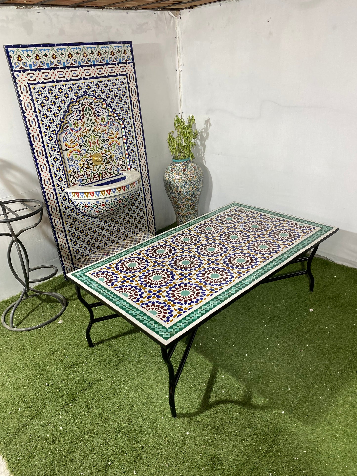 Handmade Moroccan Zellige Mosaic Table – Classic Green Elegance