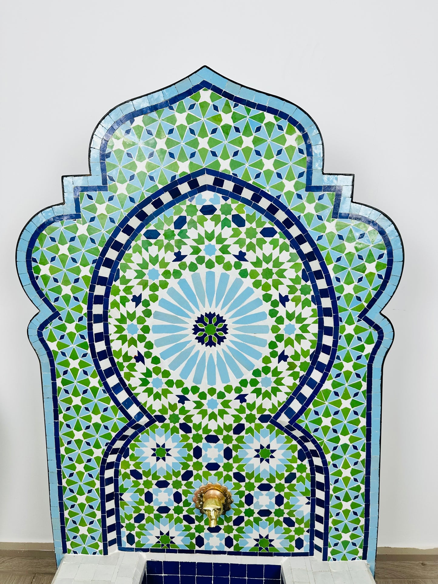 Moroccan Zellige Fountain – Handcrafted Elegance with a Traditional Touch (Copy)