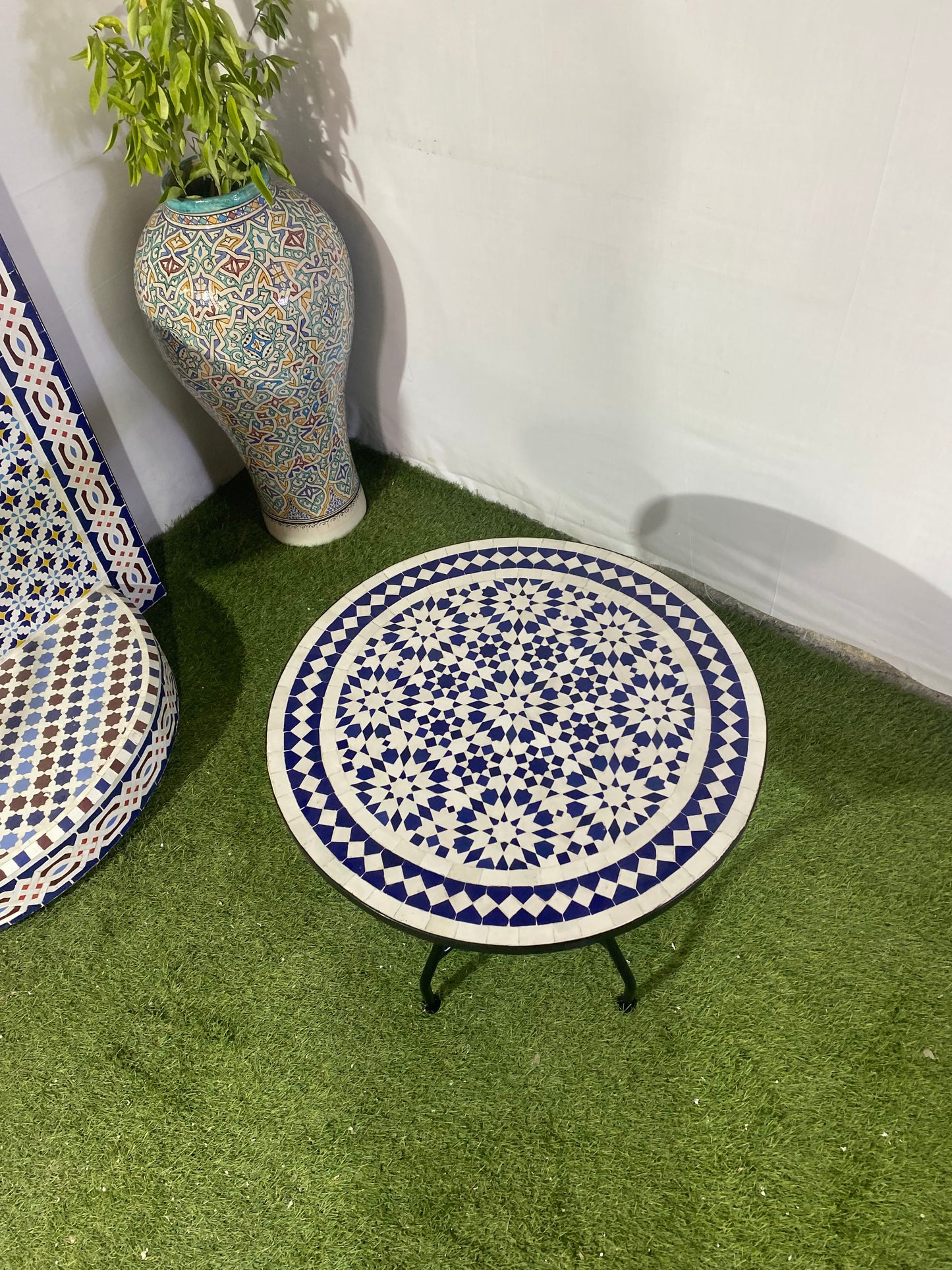 Handmade Moroccan Zellige Mosaic Side Table – Elegant Blue & White Geometry