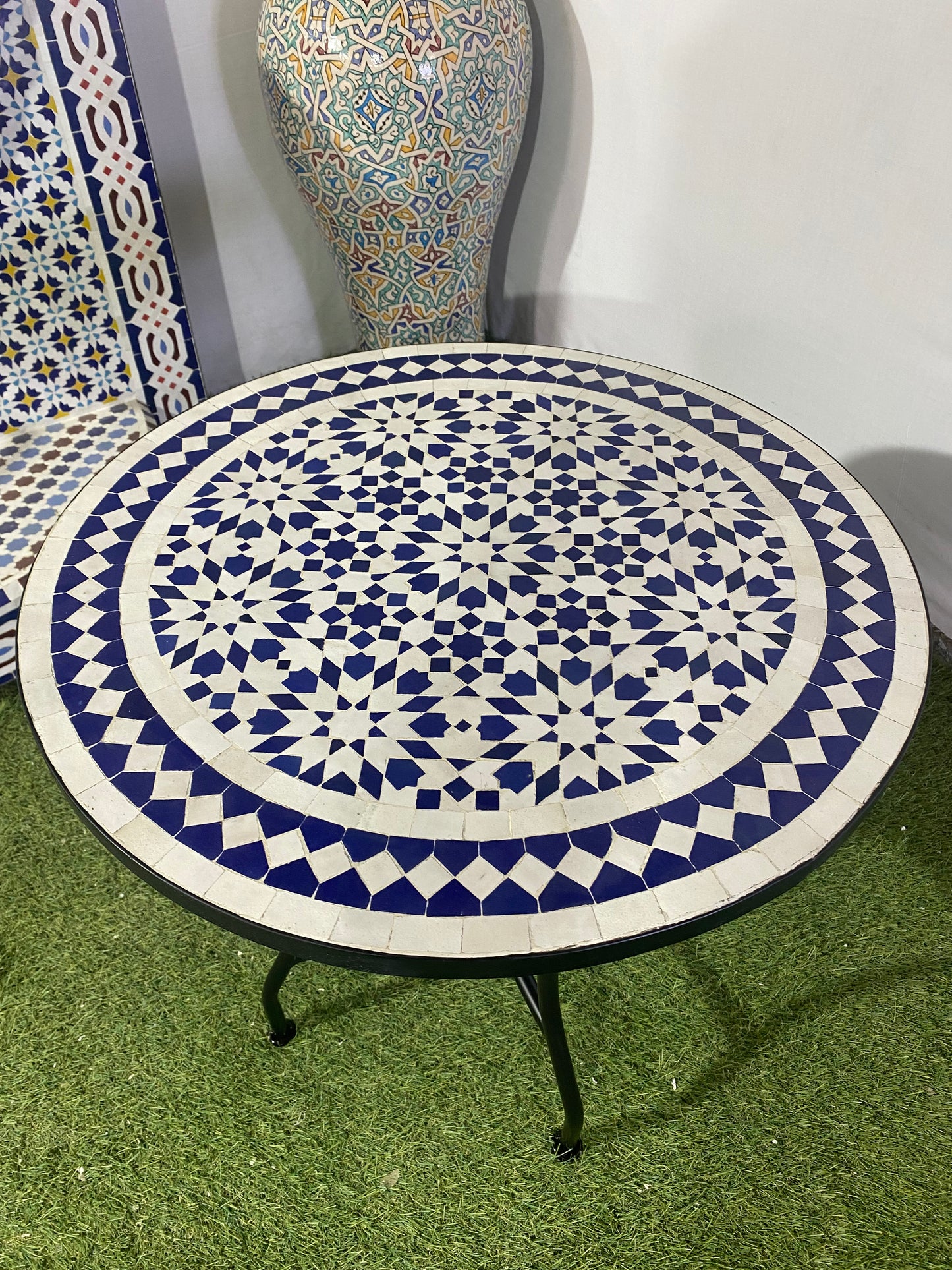 Handmade Moroccan Zellige Mosaic Side Table – Elegant Blue & White Geometry