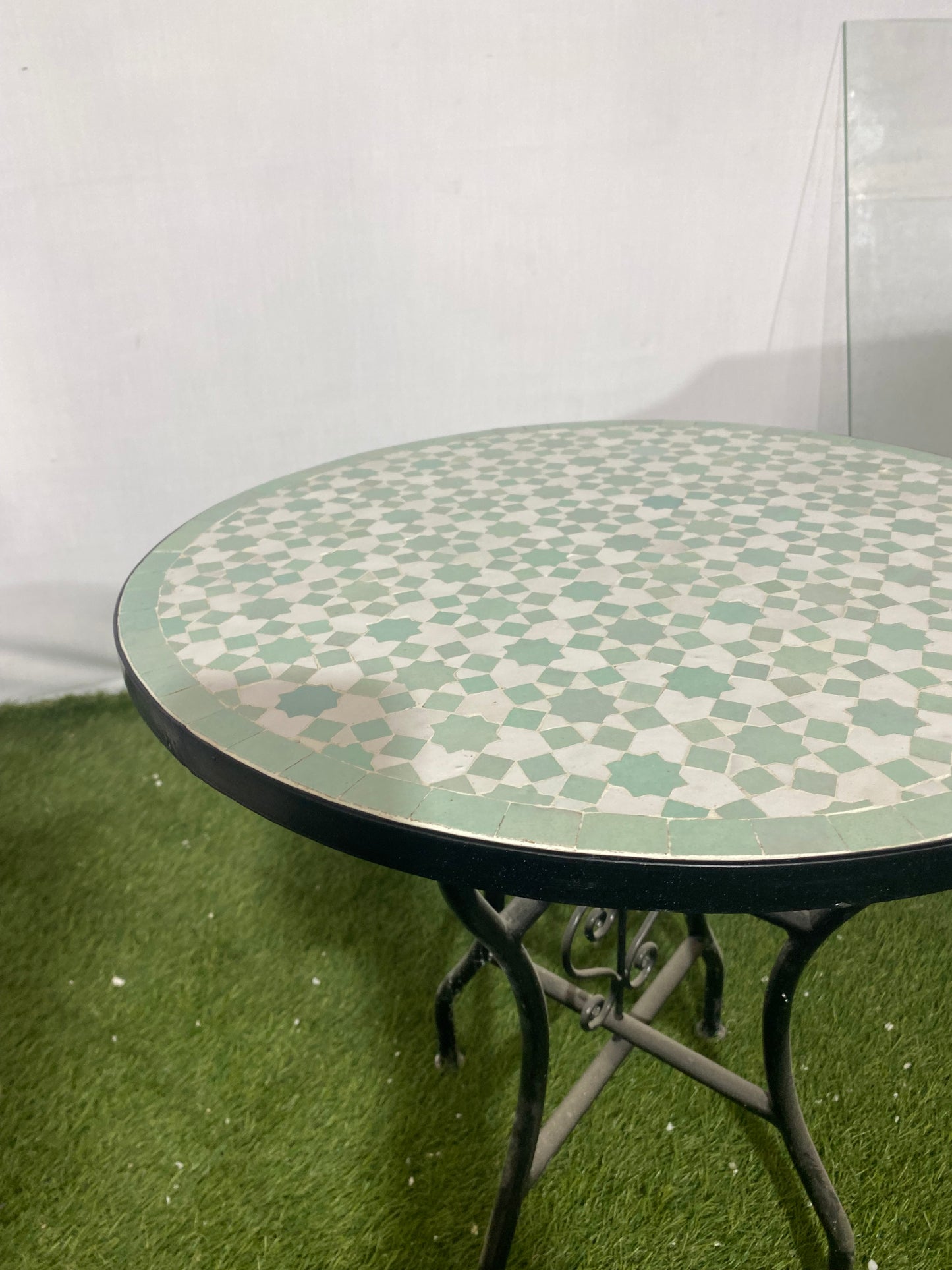 Handmade Moroccan Zellige Mosaic Table – Soft Green Elegance