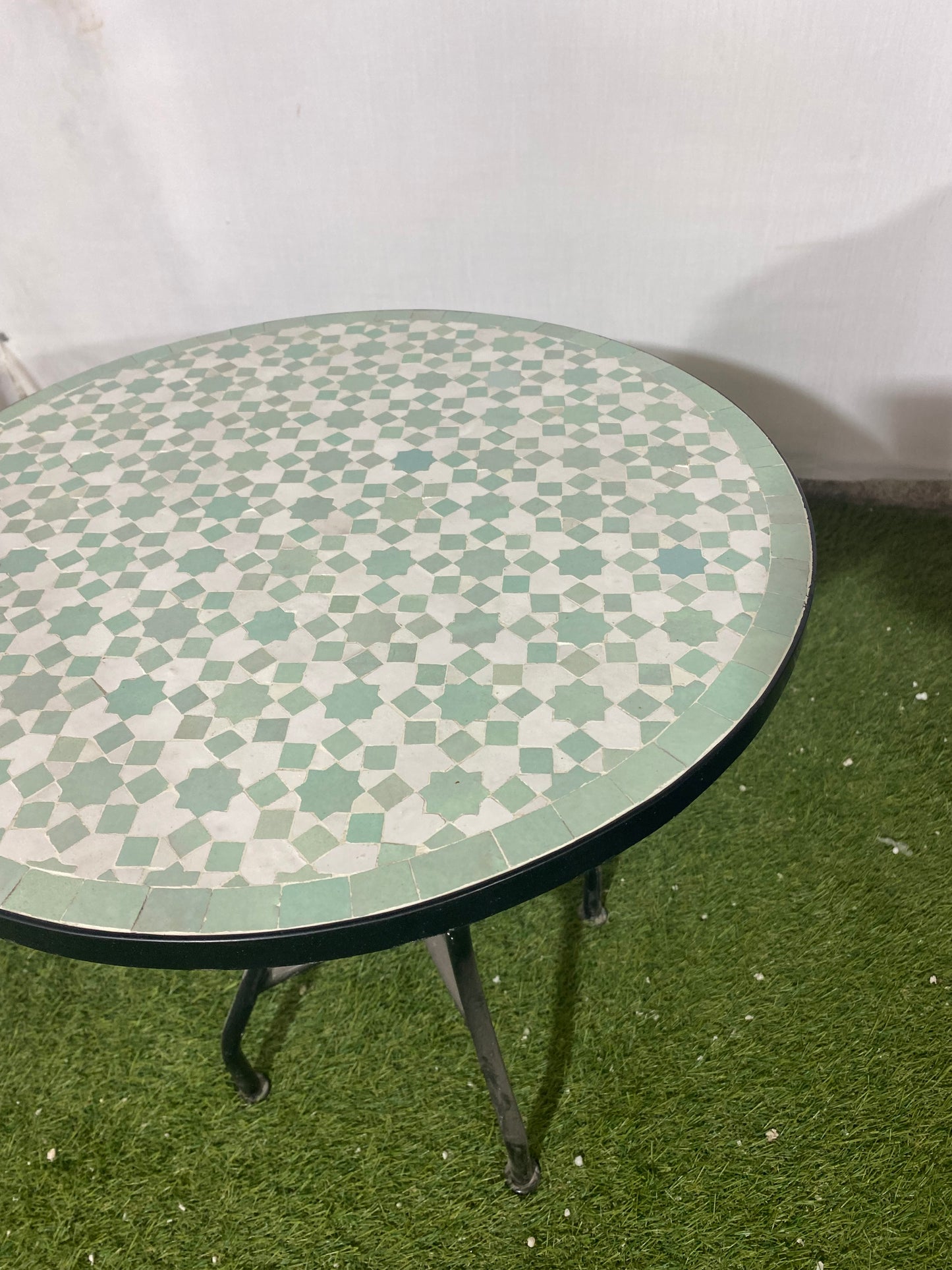 Handmade Moroccan Zellige Mosaic Table – Soft Green Elegance