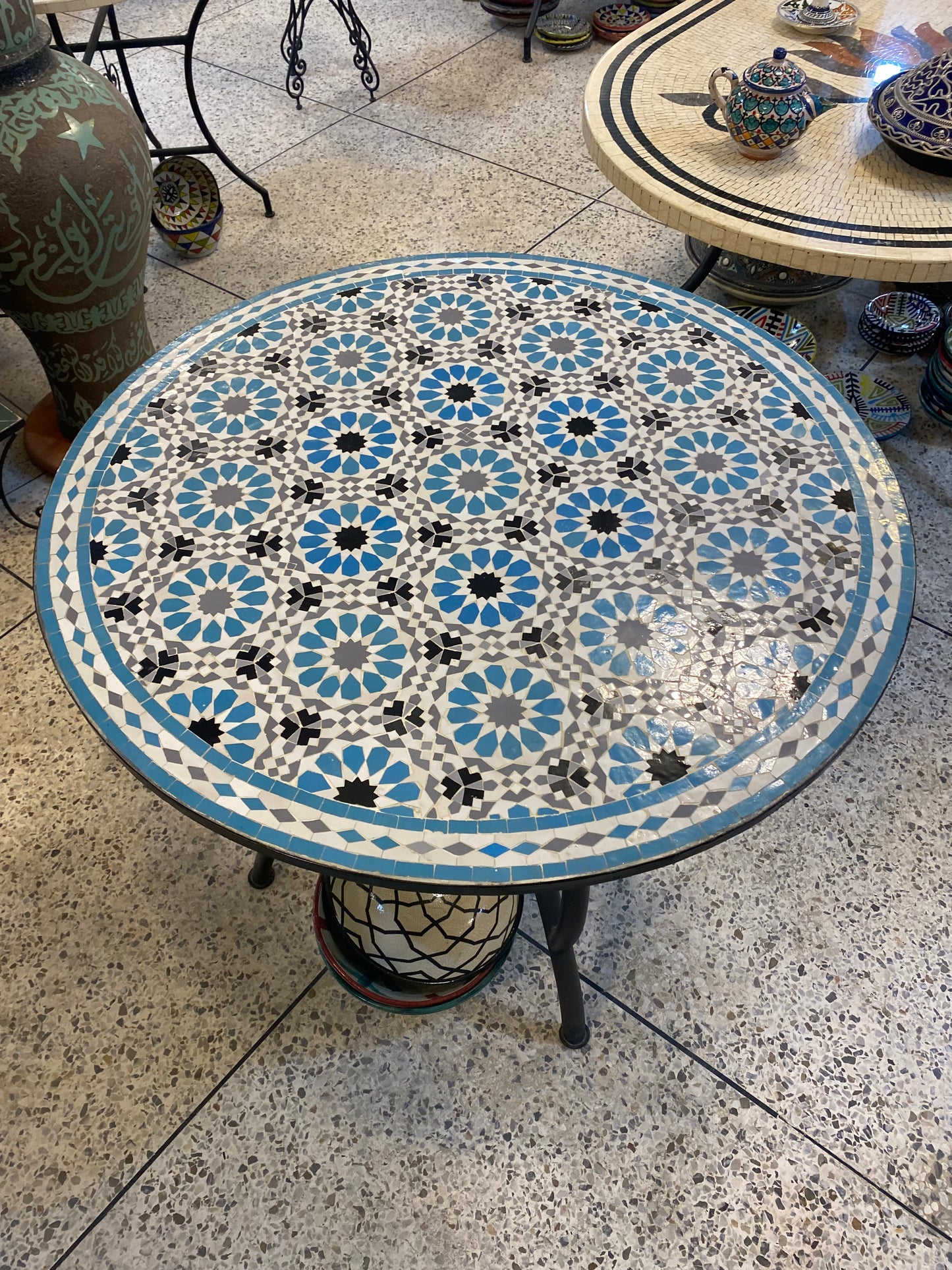 Moroccan Zellige Mosaic Table – Elegant Handmade Craftsmanship