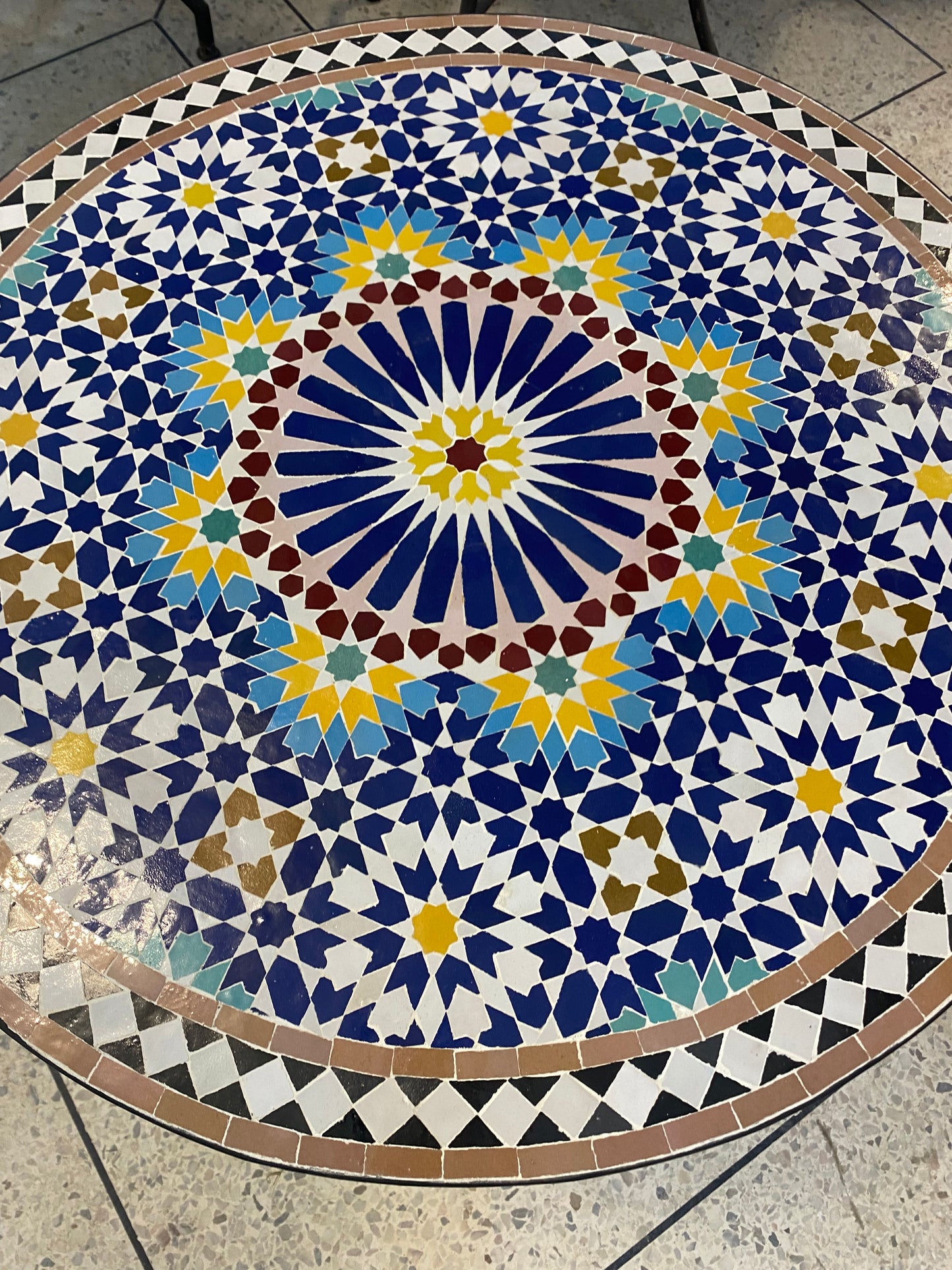 Moroccan Zellige Mosaic Table – Handcrafted Geometric Elegance