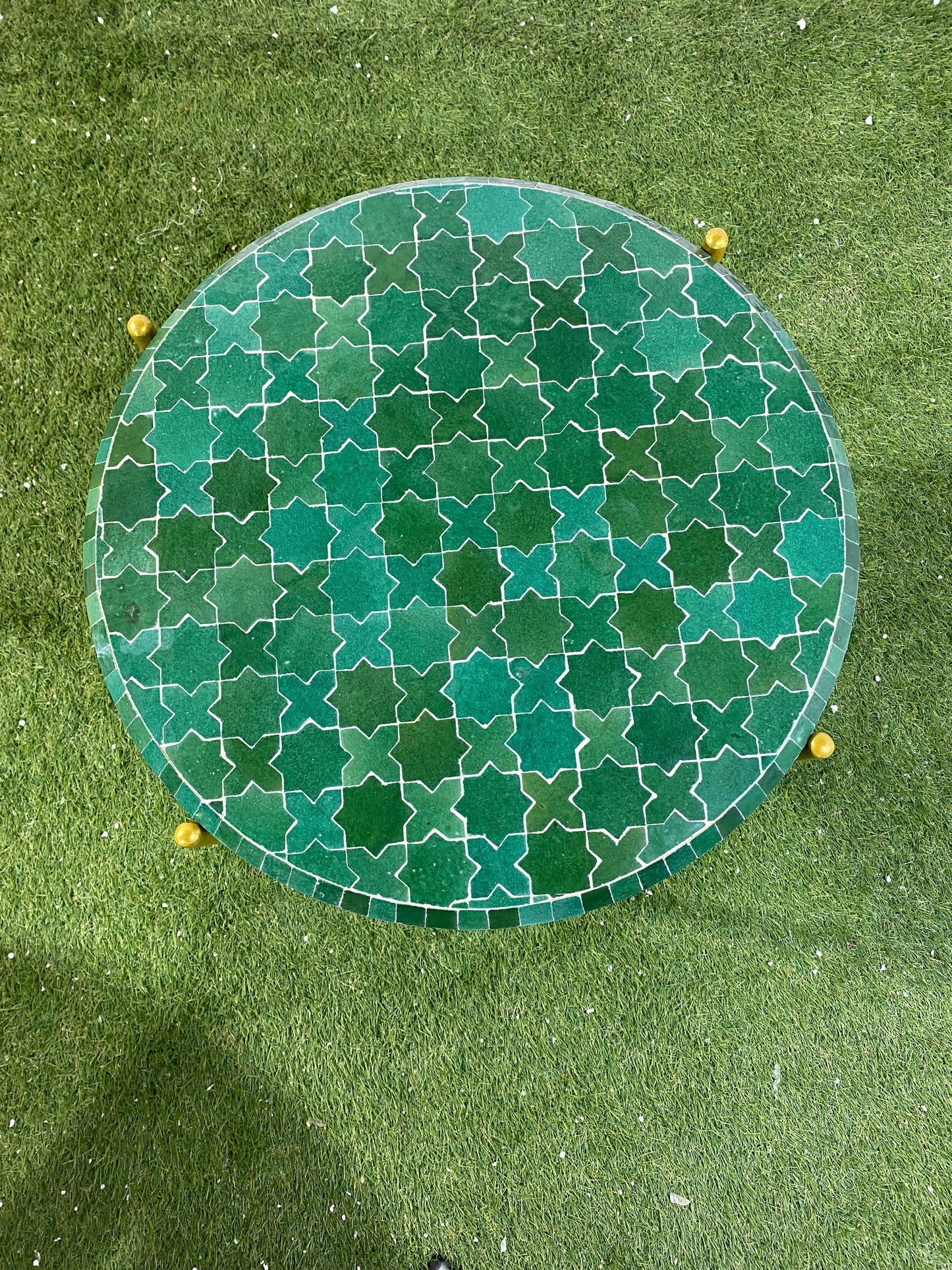 Handmade Moroccan Zellige Mosaic Table – Luxurious Emerald Elegance