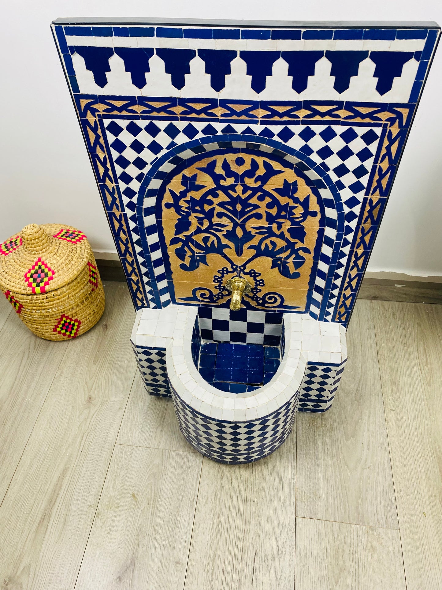 Handmade Moroccan Zellige Fountain – A Fusion of Tradition & Elegance