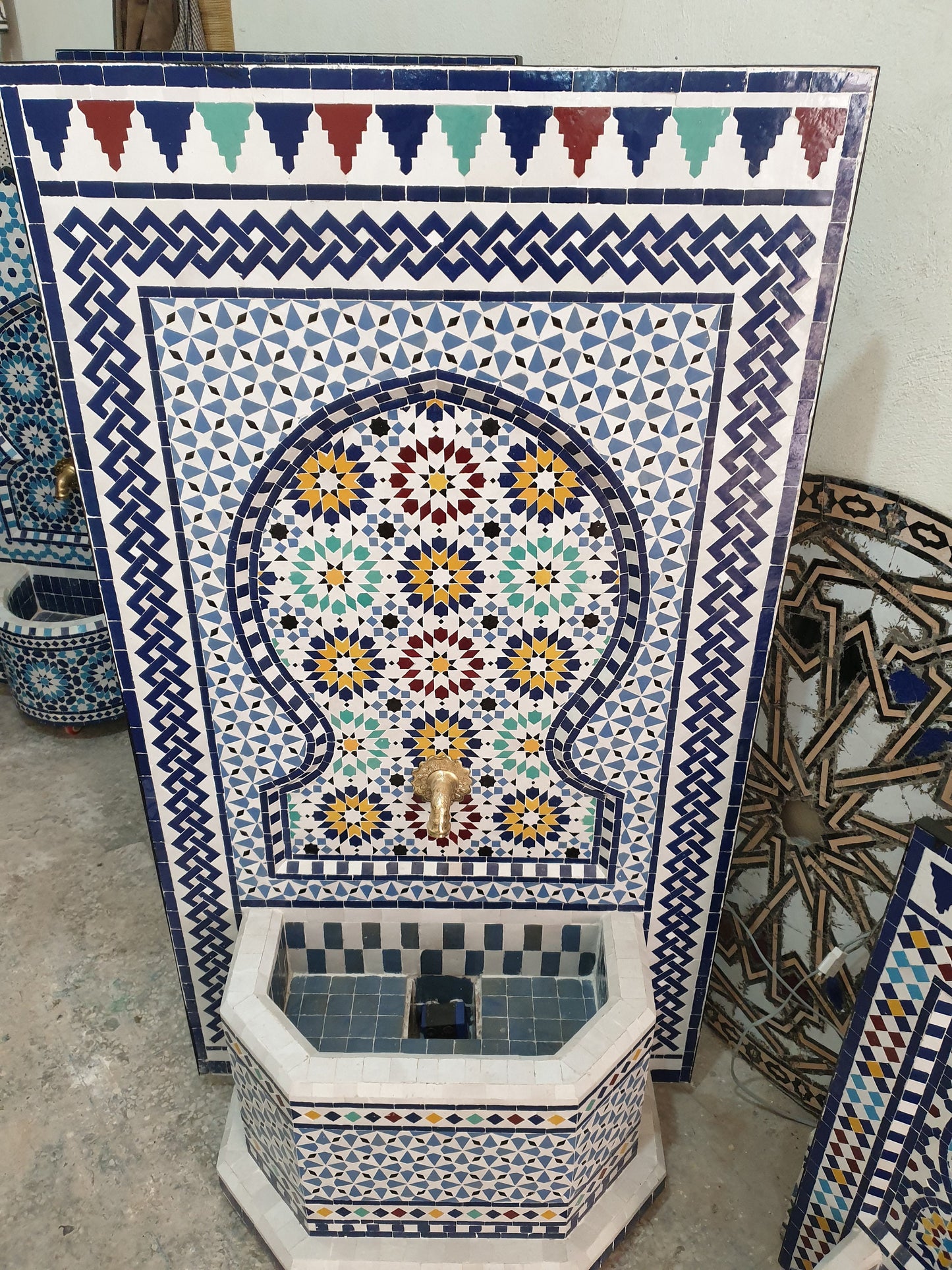 Timeless Moroccan Zellige Fountain – A Statement of Sophistication