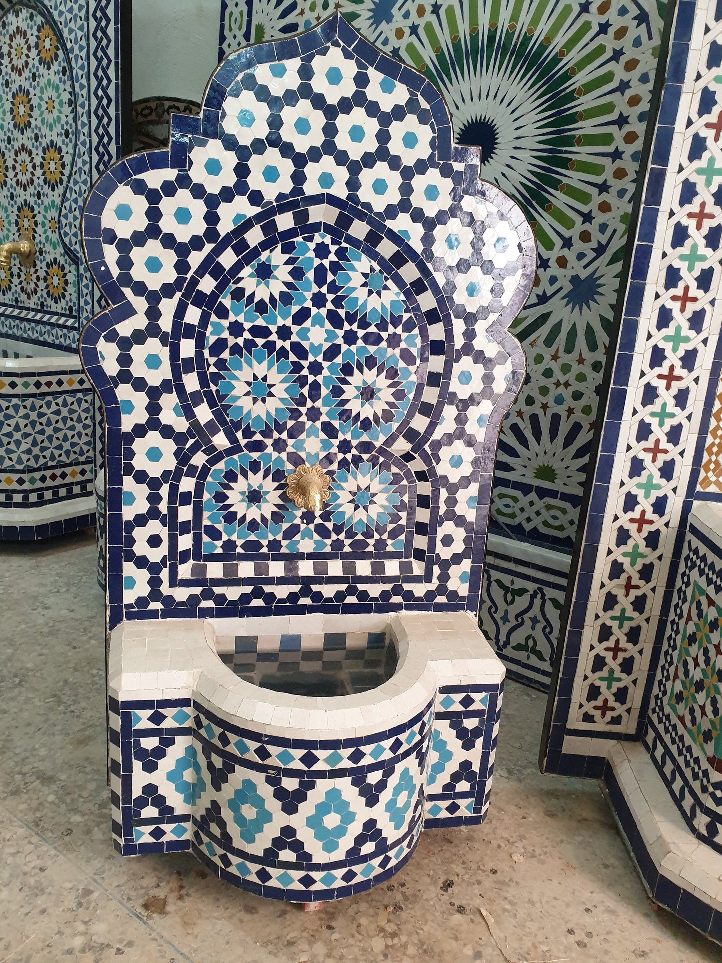 Royal Blue Moroccan Fountain – A Statement of Elegance