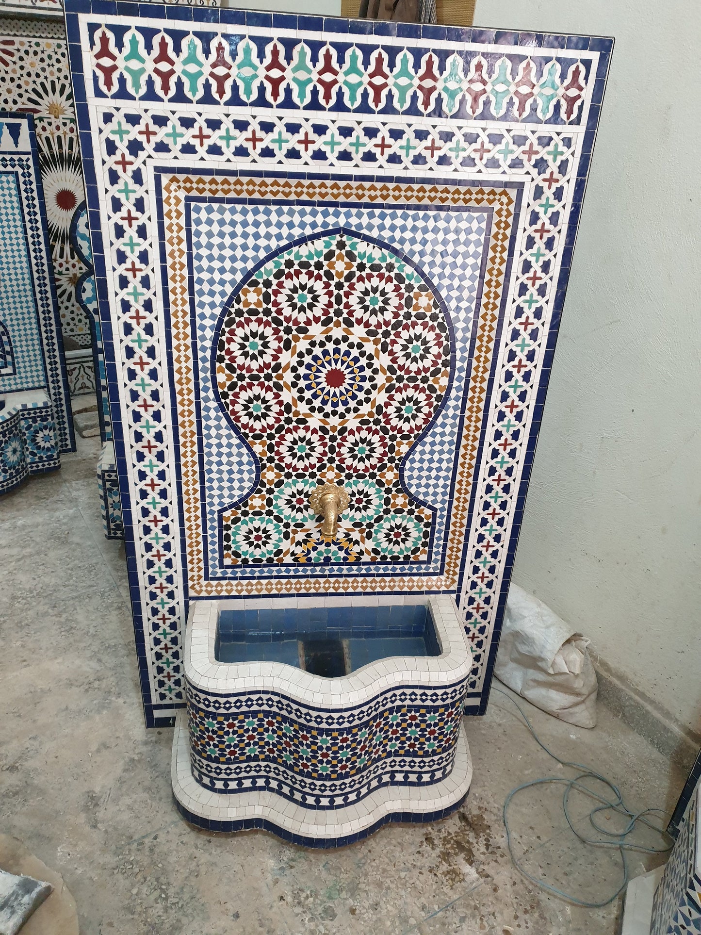 Andalusian Mosaic Moroccan Fountain – A Timeless Masterpiece