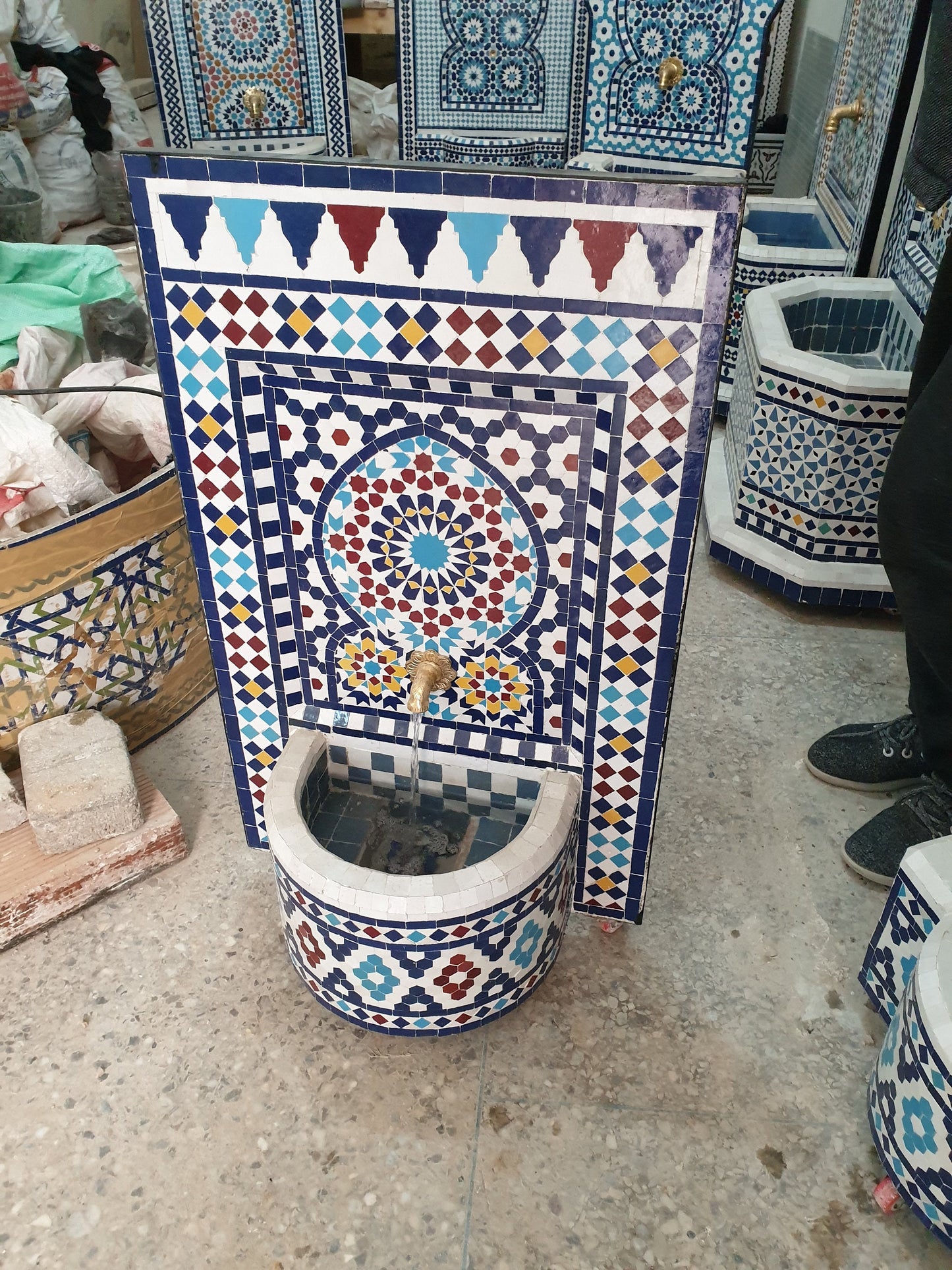 Majestic Blue Moroccan Fountain – A Touch of Royalty