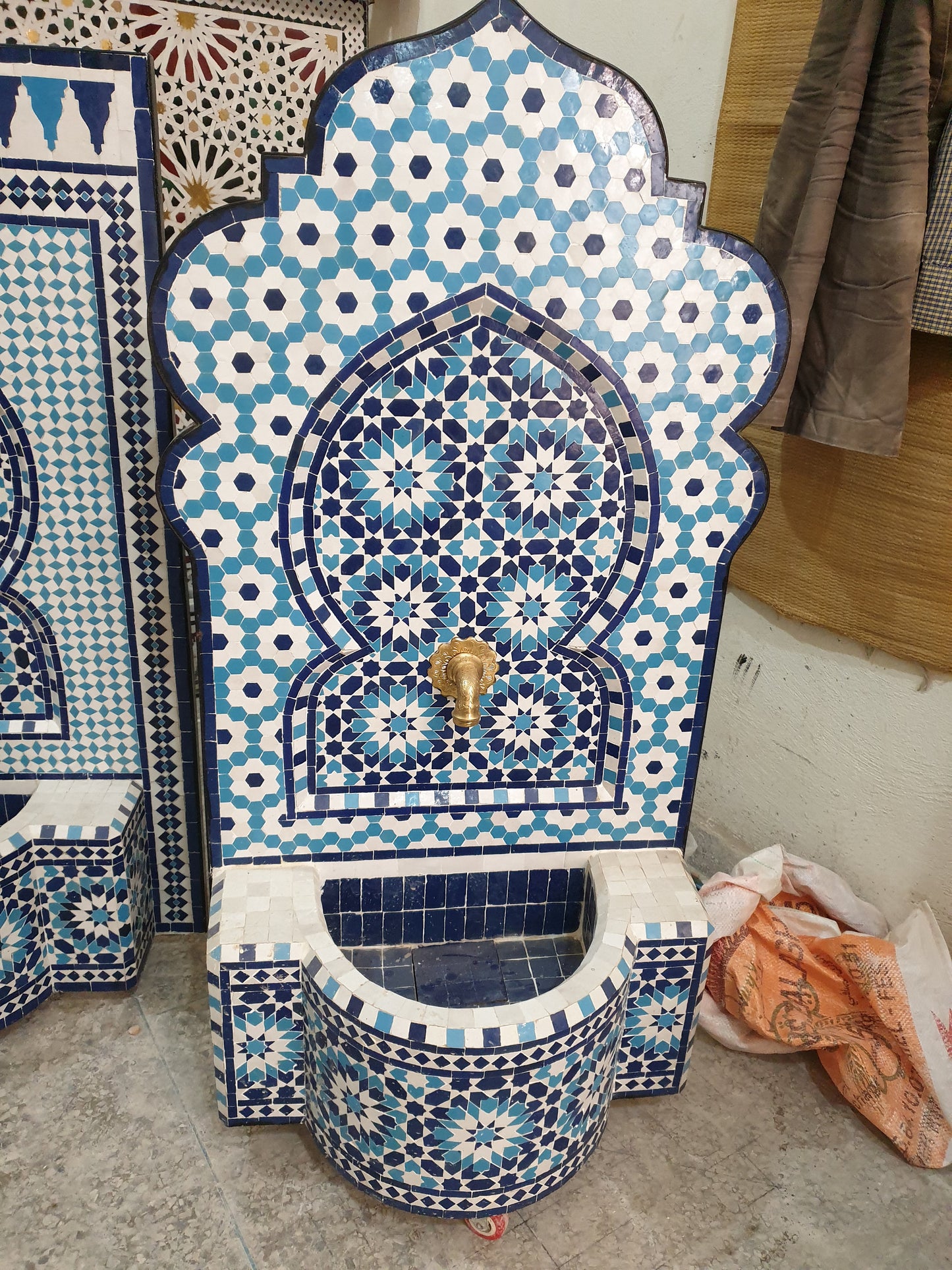 Handmade Moroccan Zellige Fountain – Sky Blue & White Mosaic