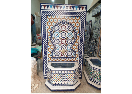 Majestic Moroccan Zellige Fountain – A Blend of Art & Tradition