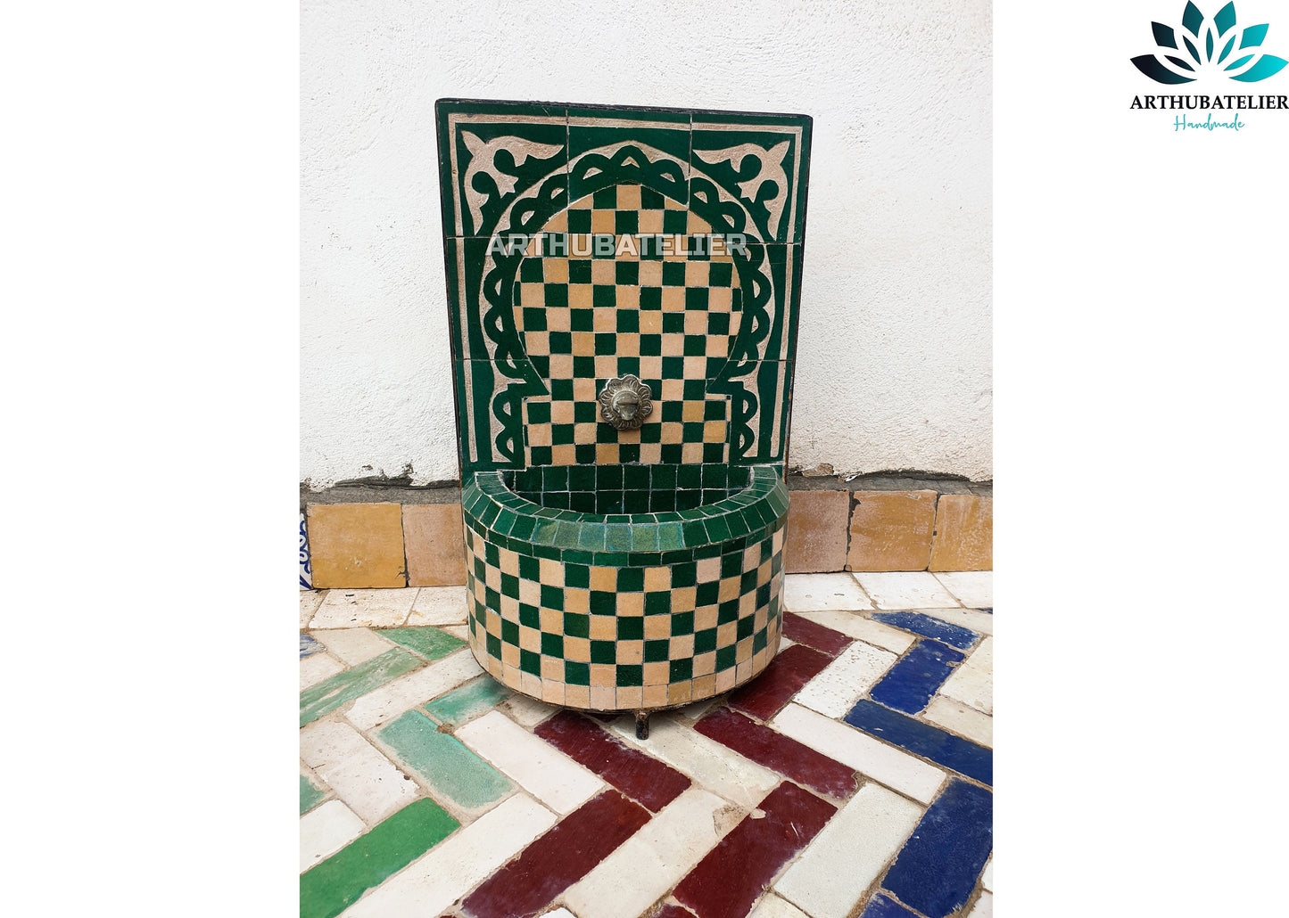 Emerald Green Moroccan Fountain – A Blend of Simplicity & Elegance