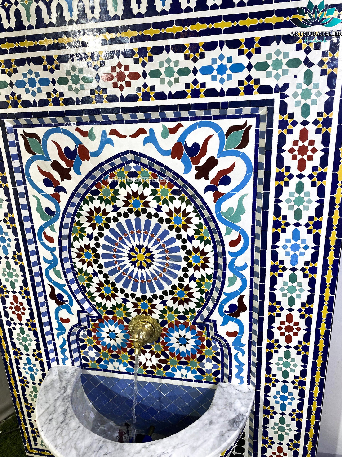 Andalusian Mosaic Fountain – The Essence of Moroccan Artistry
