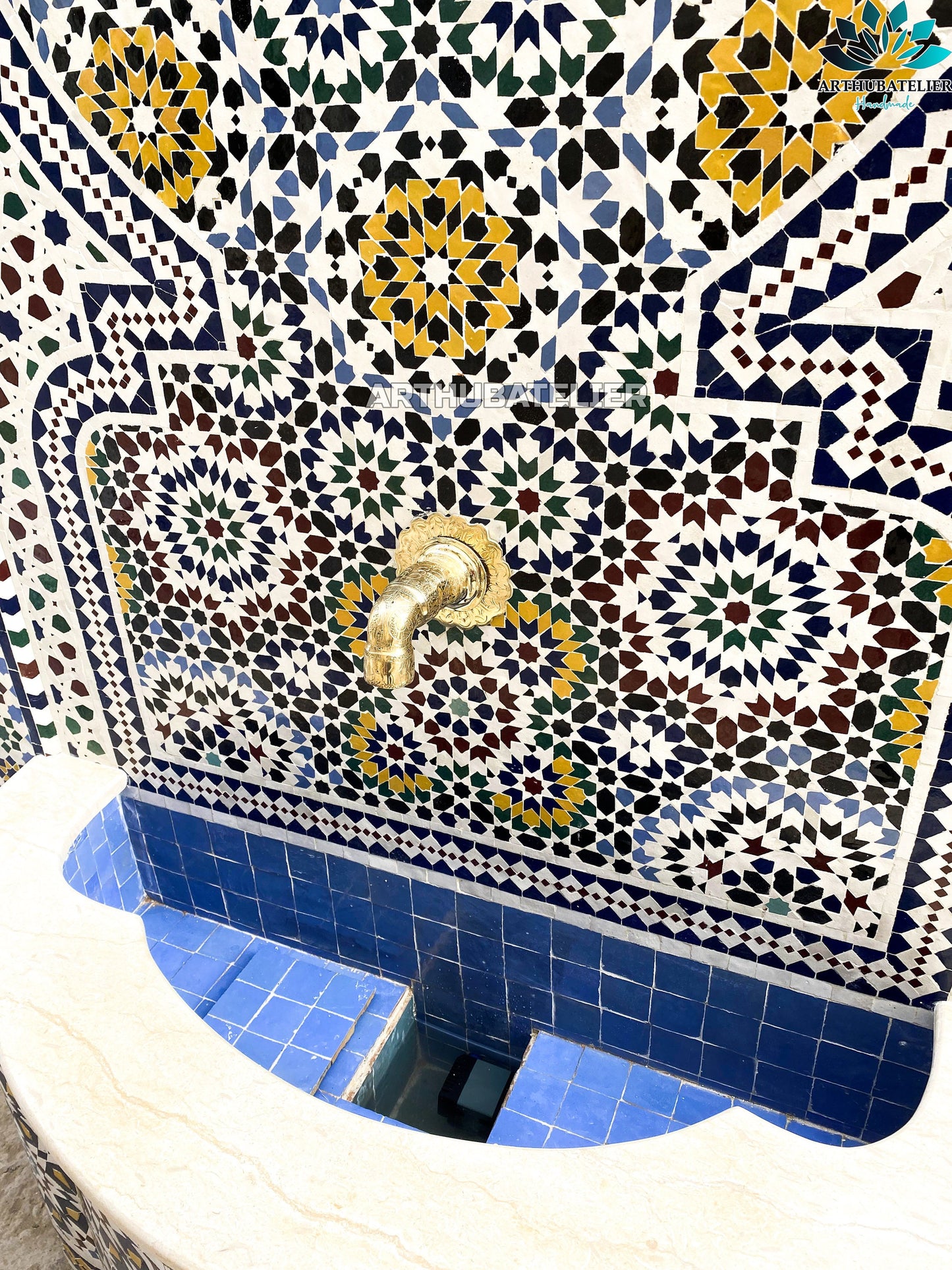 Majestic Moroccan Mosaic Fountain – A Timeless Work of Art
