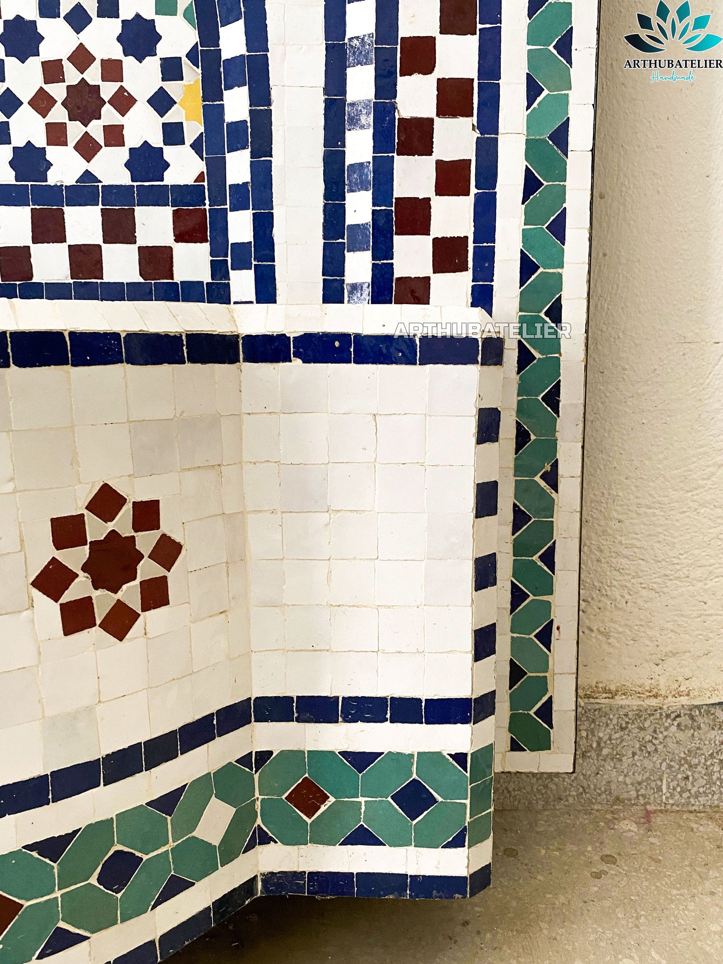 Classic Moroccan Mosaic Fountain – A Timeless Masterpiece