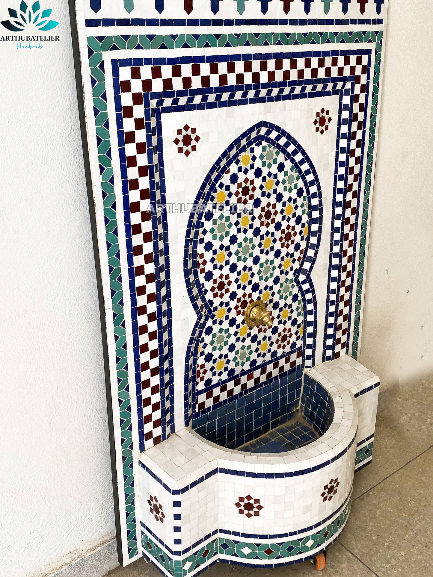 Classic Moroccan Mosaic Fountain – A Timeless Masterpiece