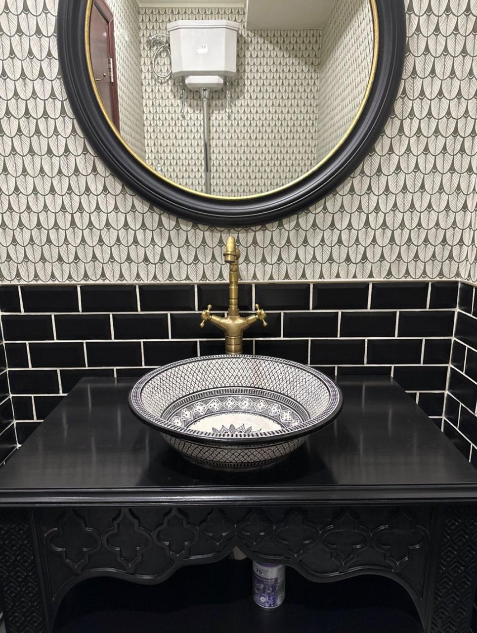 Ceramic & Porcelain Sinks