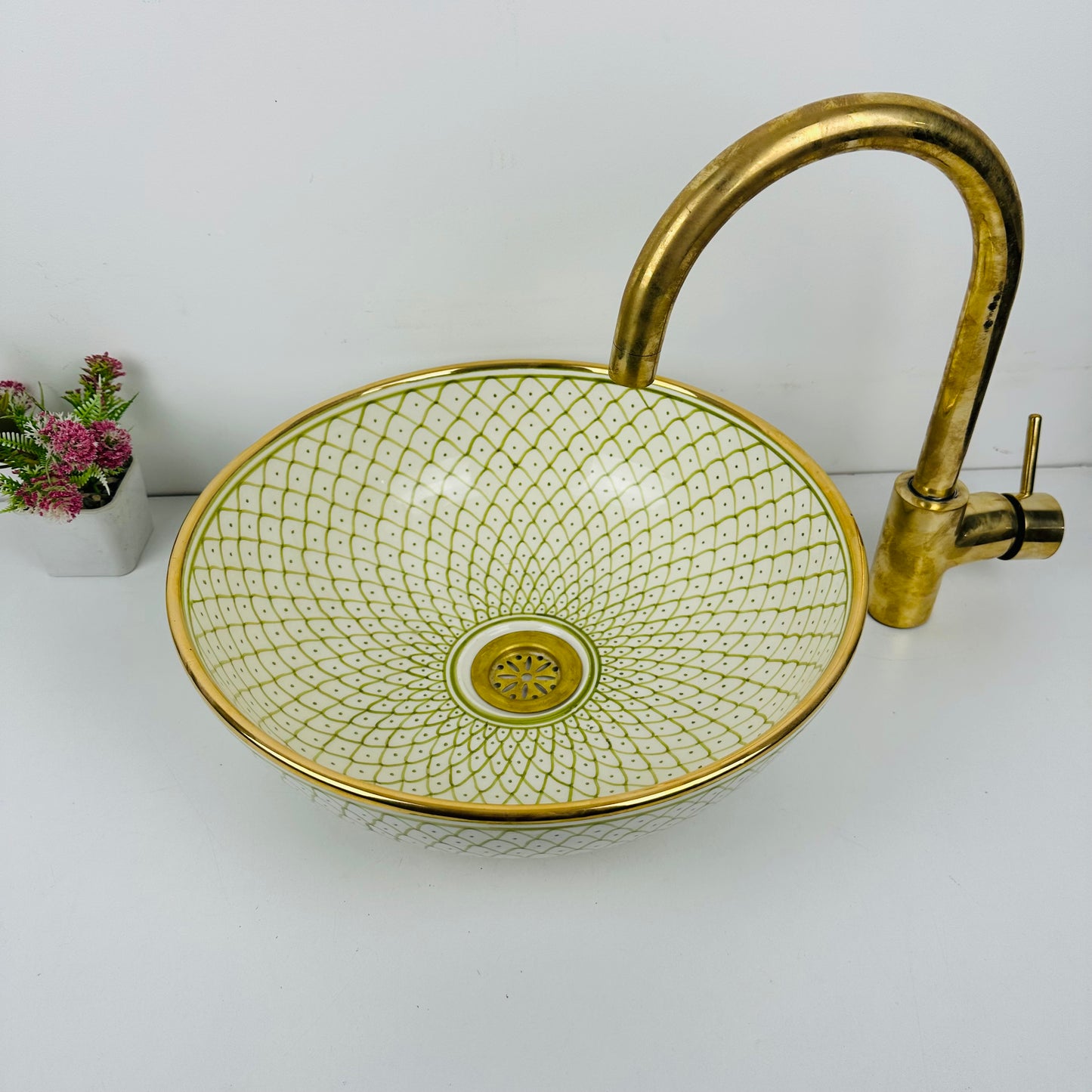 14k Gold Emerald Xscape: Handcrafted Ceramic Sink with X-Shaped Designs in Light Green