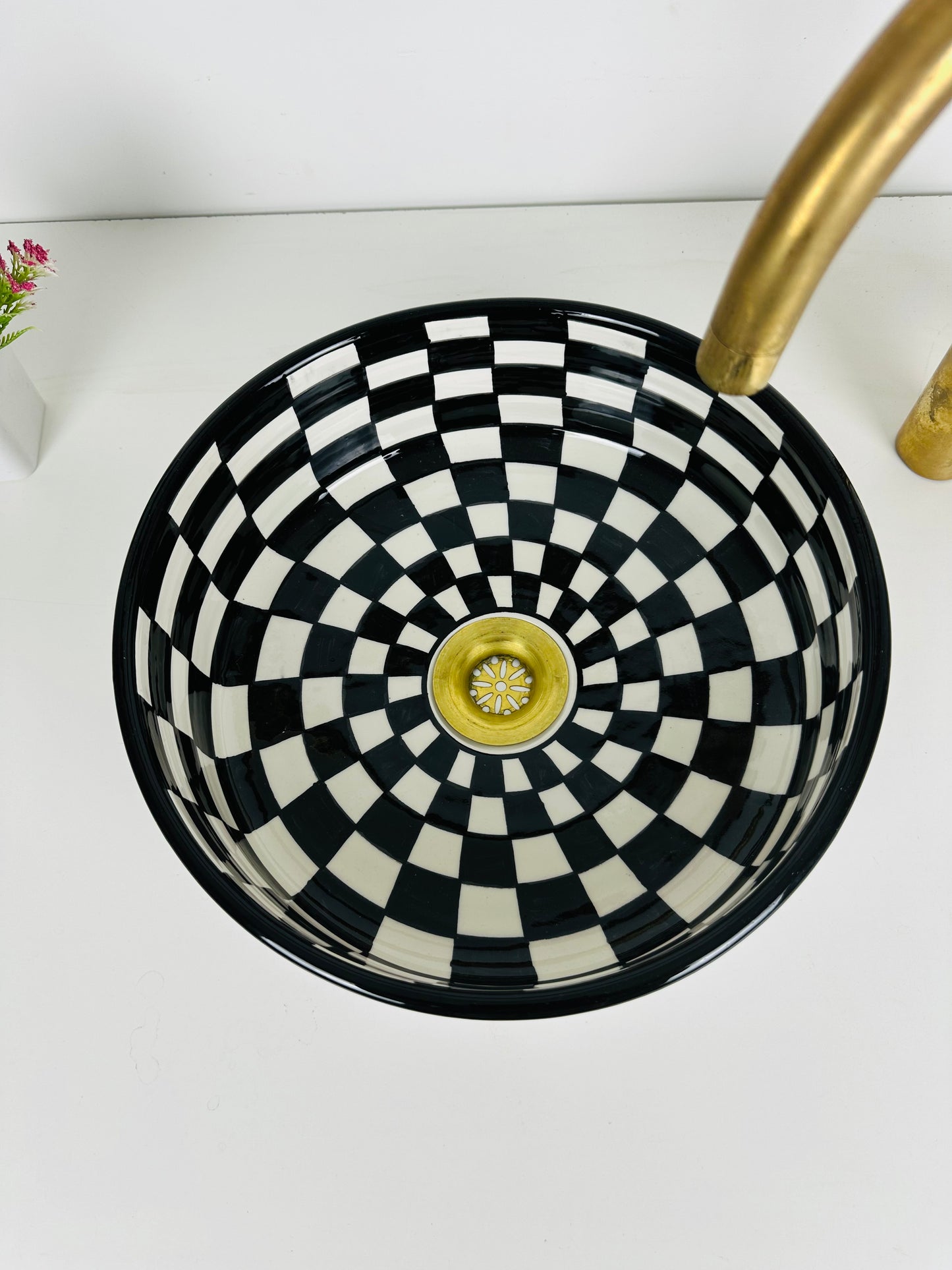 Checkerboard style: Handcrafted Black and White Mosaic Ceramic Sink