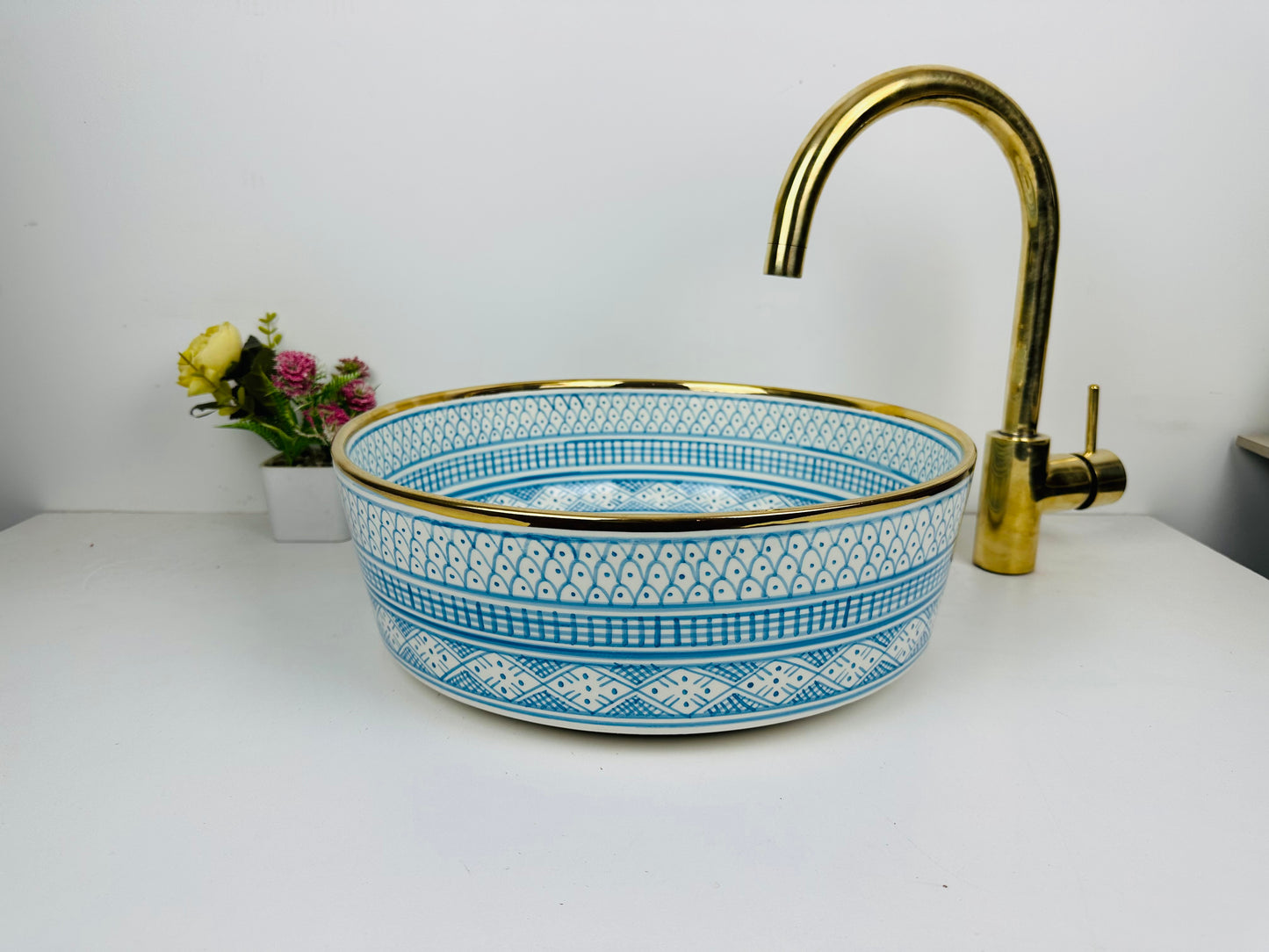 Skyline Classic: Handcrafted Ceramic Sink with Traditional Sky-Colored Design and 14k Gold
