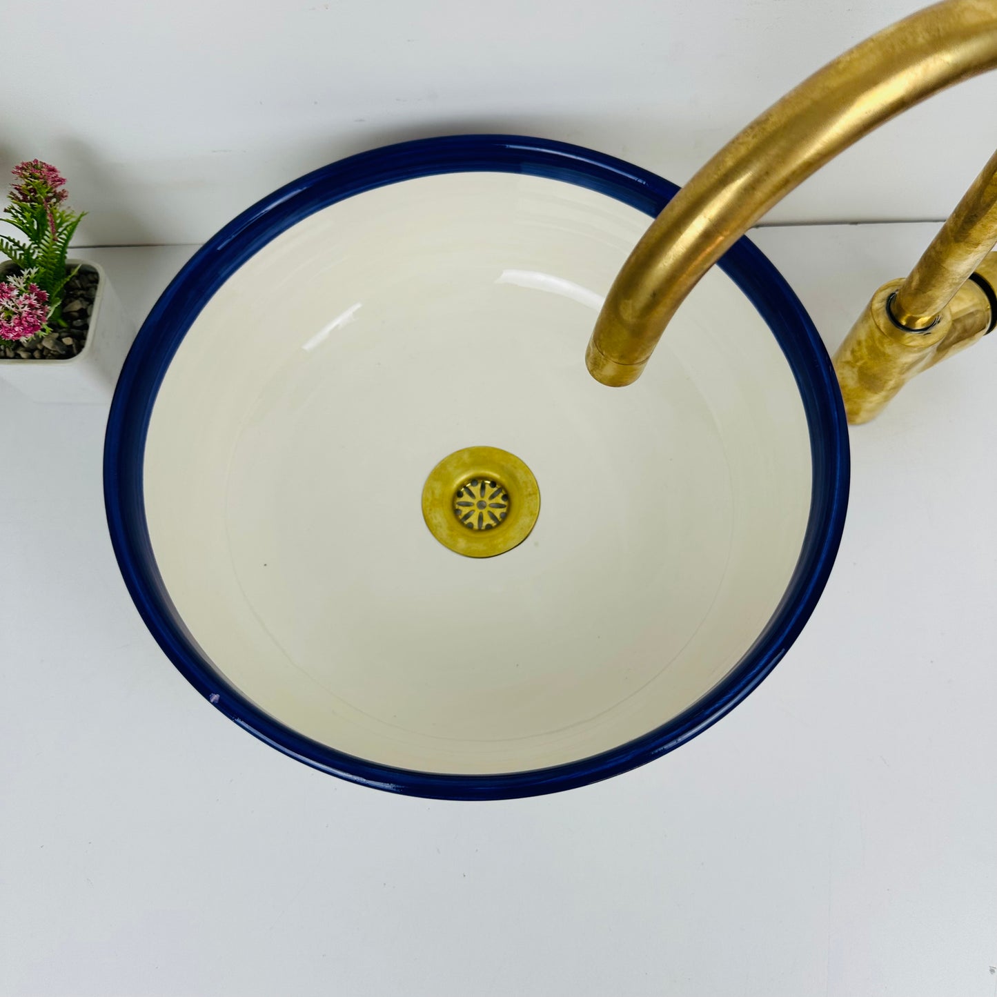 Round Elegance: Handcrafted Ceramic Sink with Dark blue Top Finish