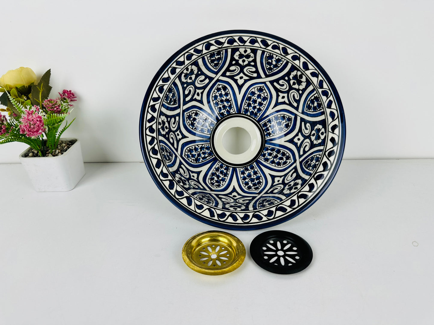 Blooming Blue: Handcrafted Ceramic Sink with Floral Design in Blue