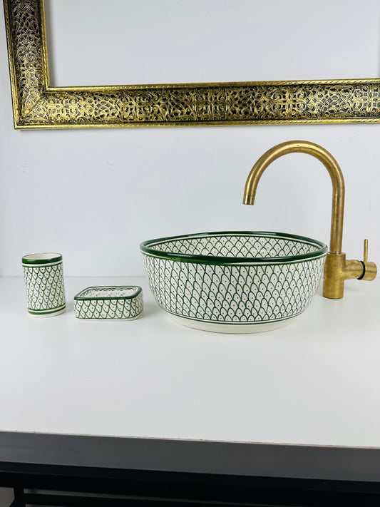 Green Enchantment: Hand-Painted Emerald Green Ceramic Sink with Artistic Flair