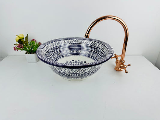 Royal Amethyst: Handcrafted Ceramic Sink in Luxurious Violet Hue