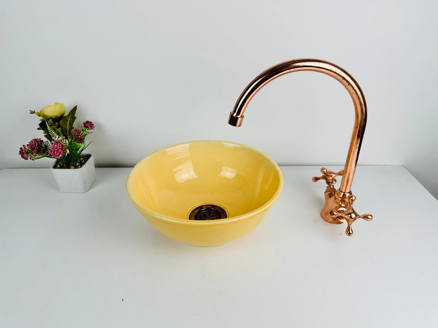 Golden Mustard: Handcrafted Ceramic Sink in Mustard Yellow Hue