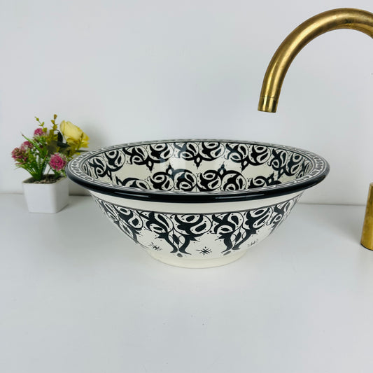 Artisanal Flourish: Handcrafted Ceramic Sink with vintage Design