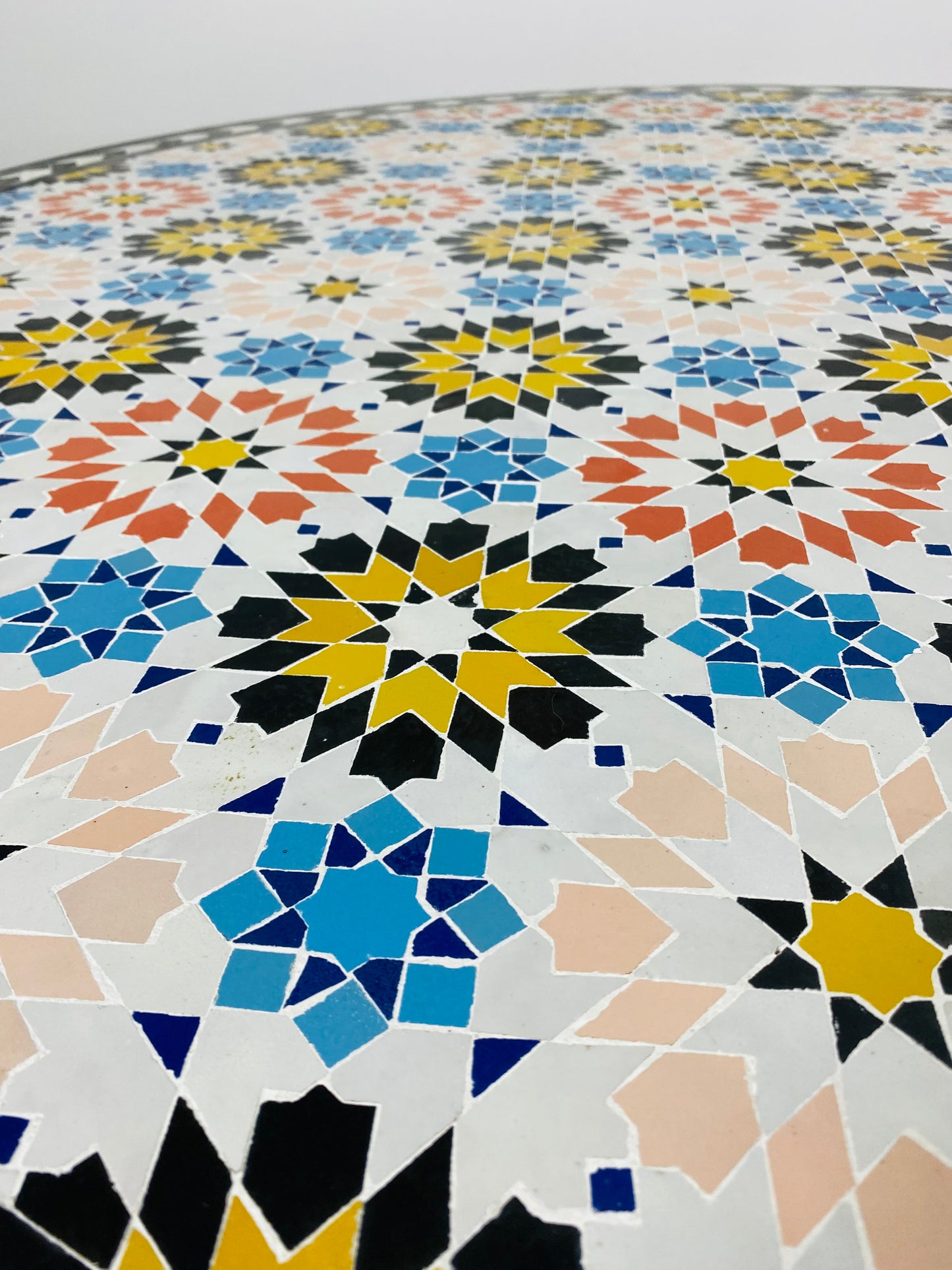 Sunburst Mosaic Table – Handcrafted Moroccan Artistry