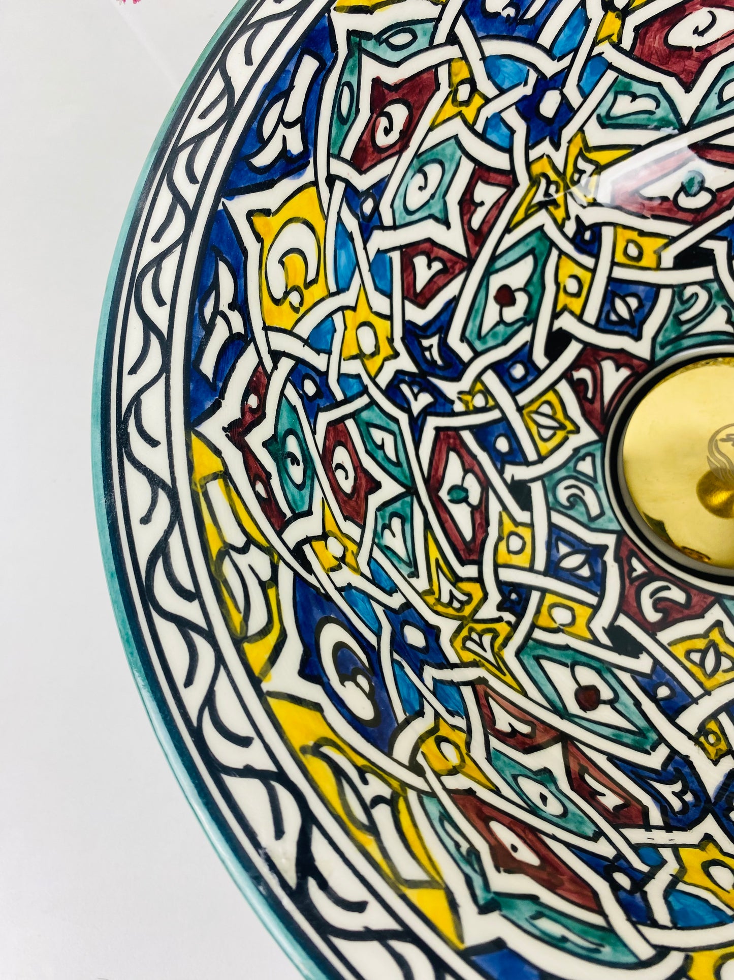 Vibrant Medina: Handcrafted Ceramic Sink with Colorful Traditional Moroccan-Inspired Design