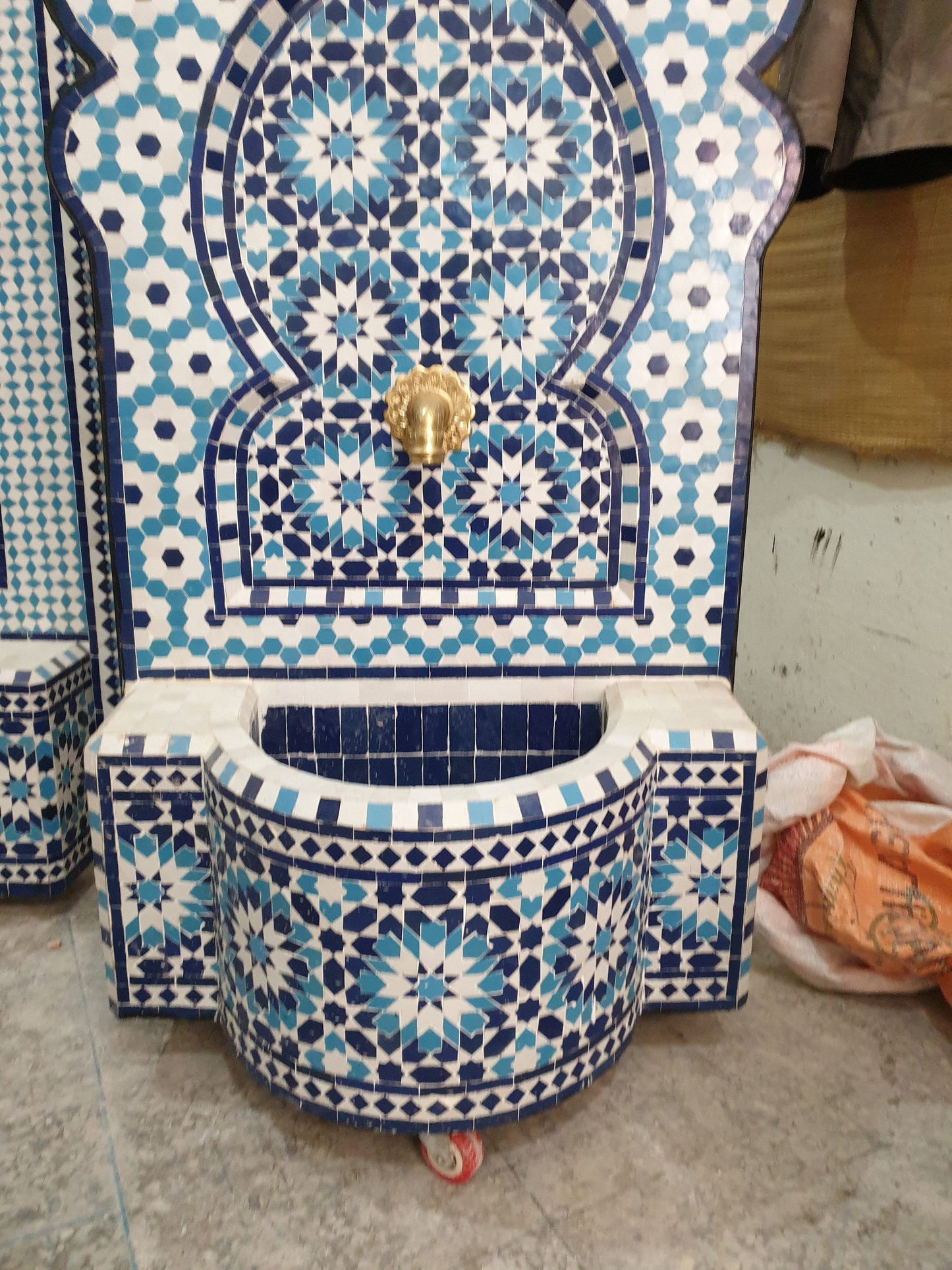 Handmade Moroccan Zellige Fountain – Sky Blue & White Mosaic