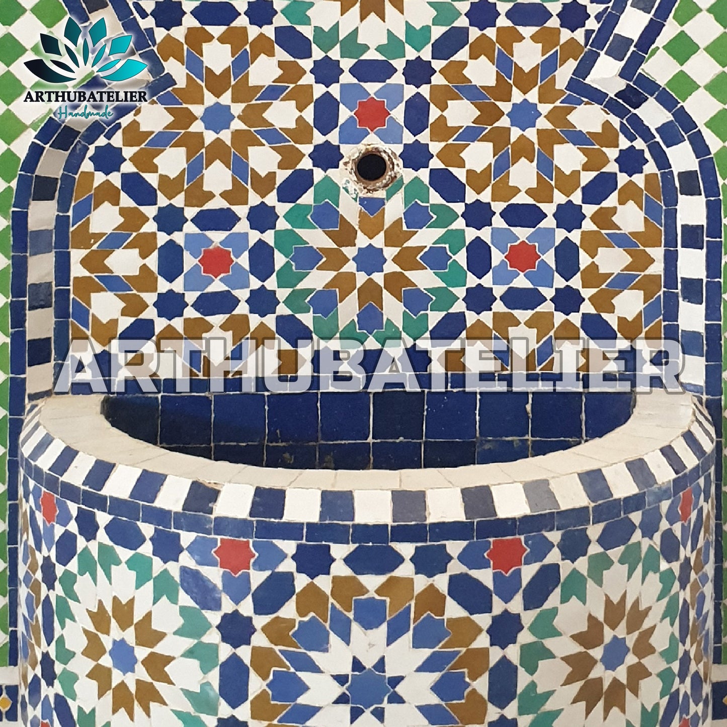 Handcrafted Moroccan Zellige Fountain – Traditional Mosaic Design