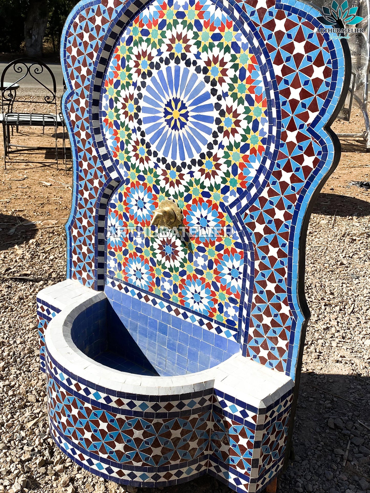 Moroccan Handcrafted Zellige Mosaic Fountain – A Timeless Outdoor & Indoor Masterpiece